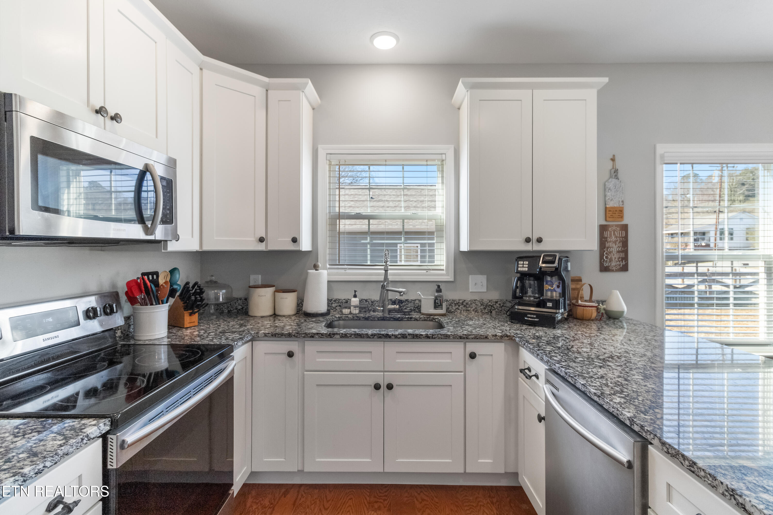 218 Hillcrest Street Clinton TN 37716