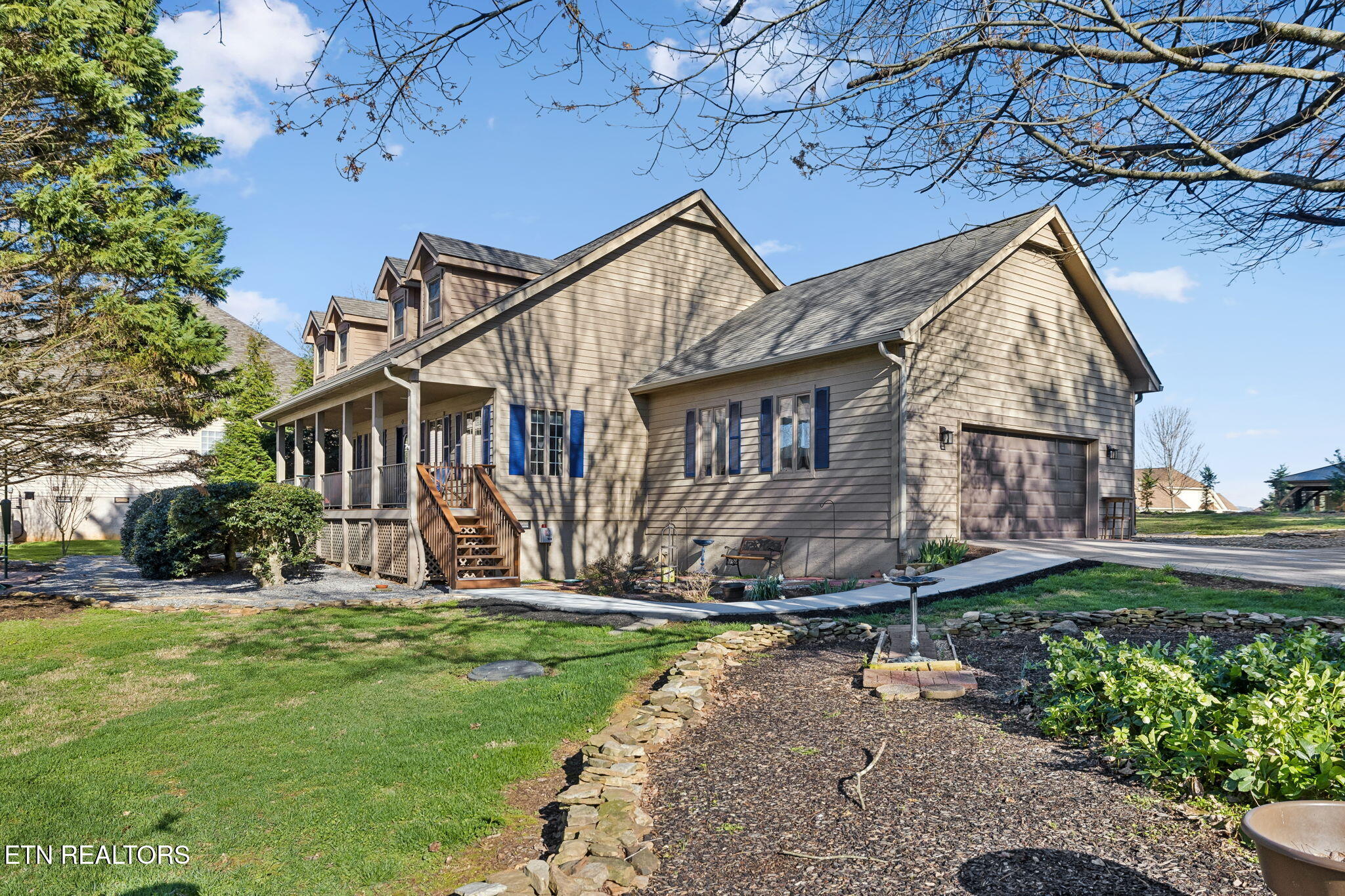 184 Amohi Way Loudon TN 37774