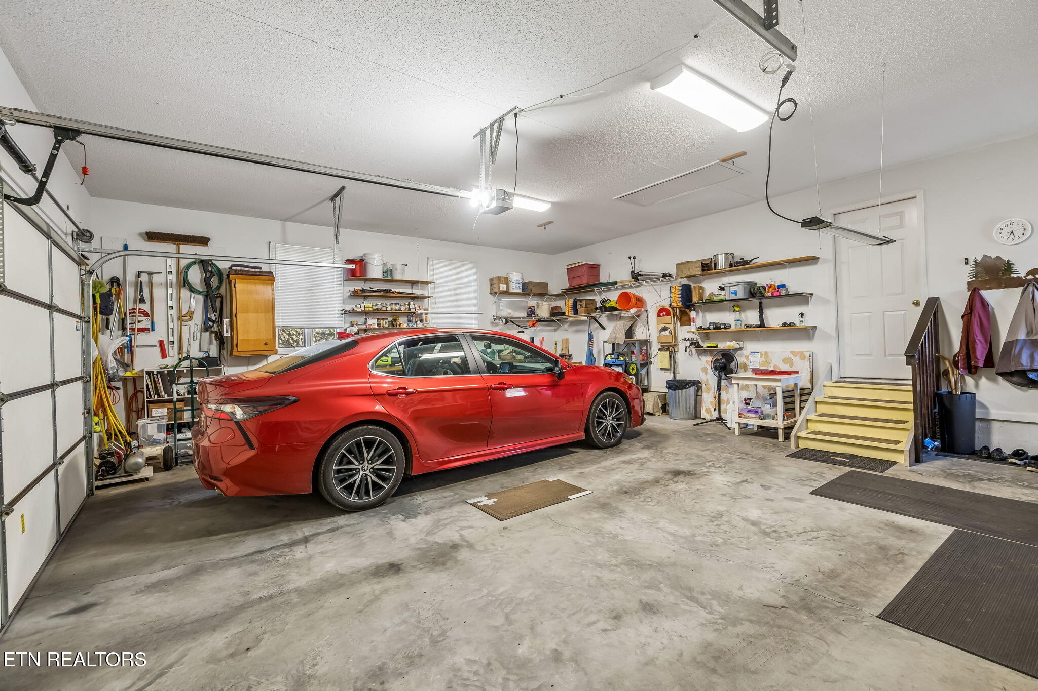 184 Amohi Way Loudon TN 37774