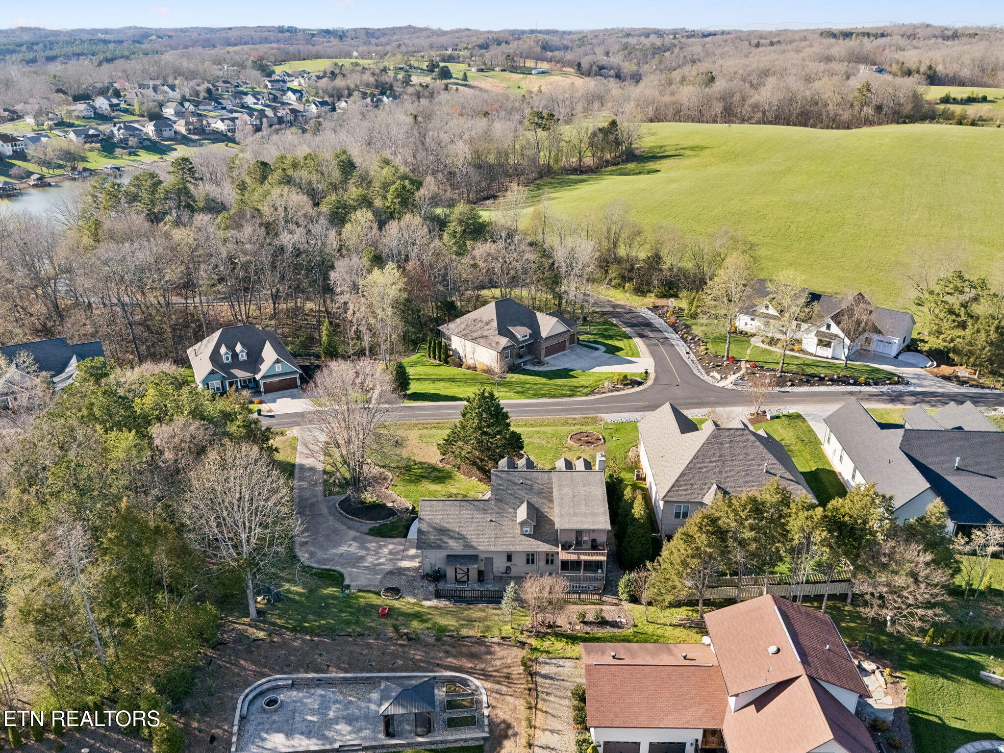 184 Amohi Way Loudon TN 37774
