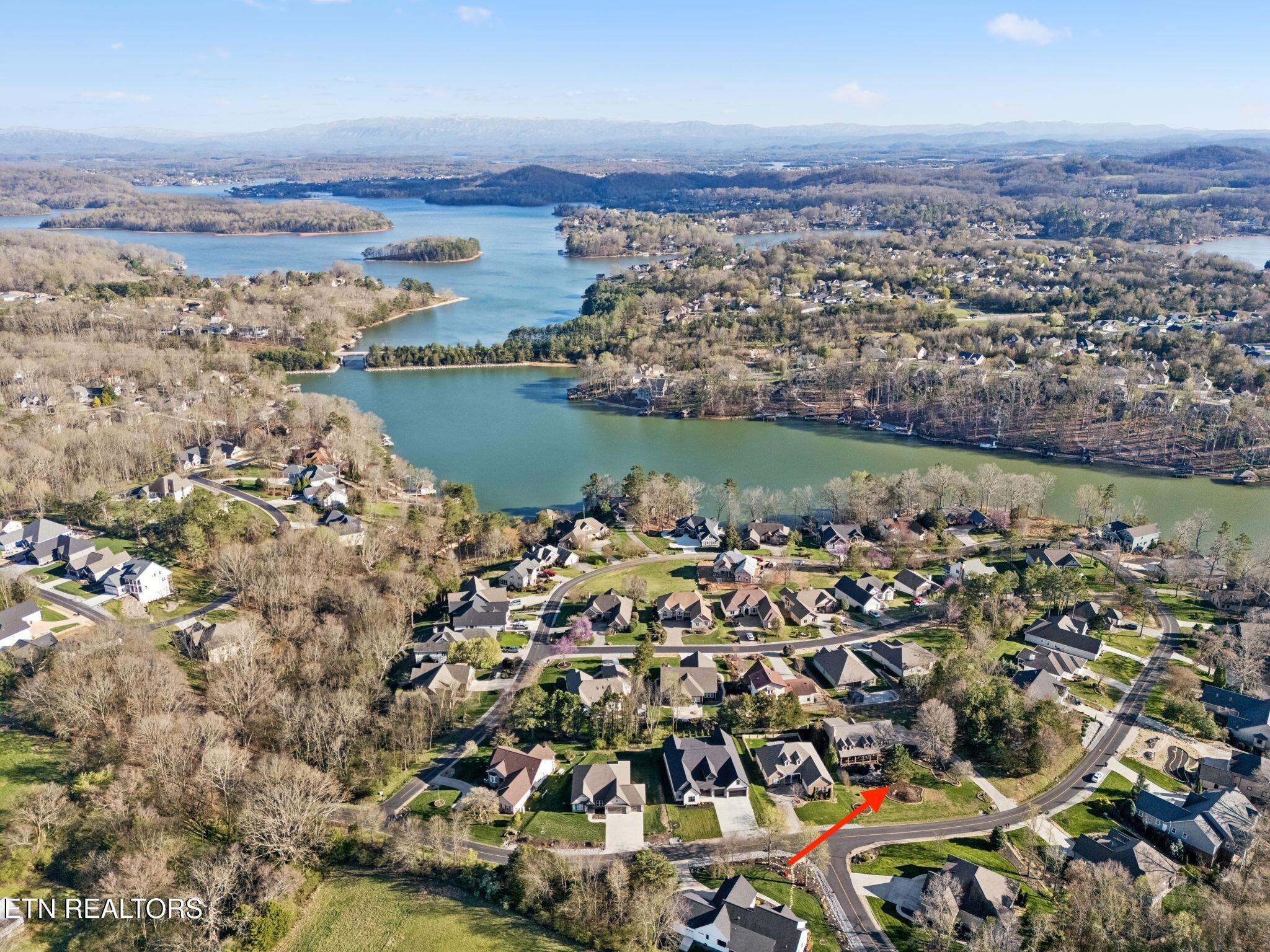 184 Amohi Way Loudon TN 37774