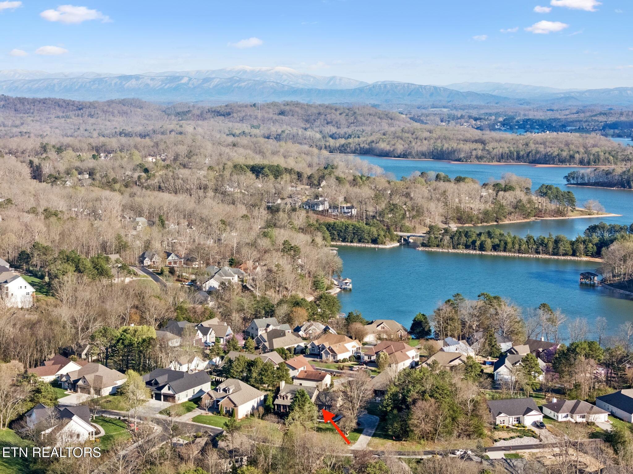 184 Amohi Way Loudon TN 37774