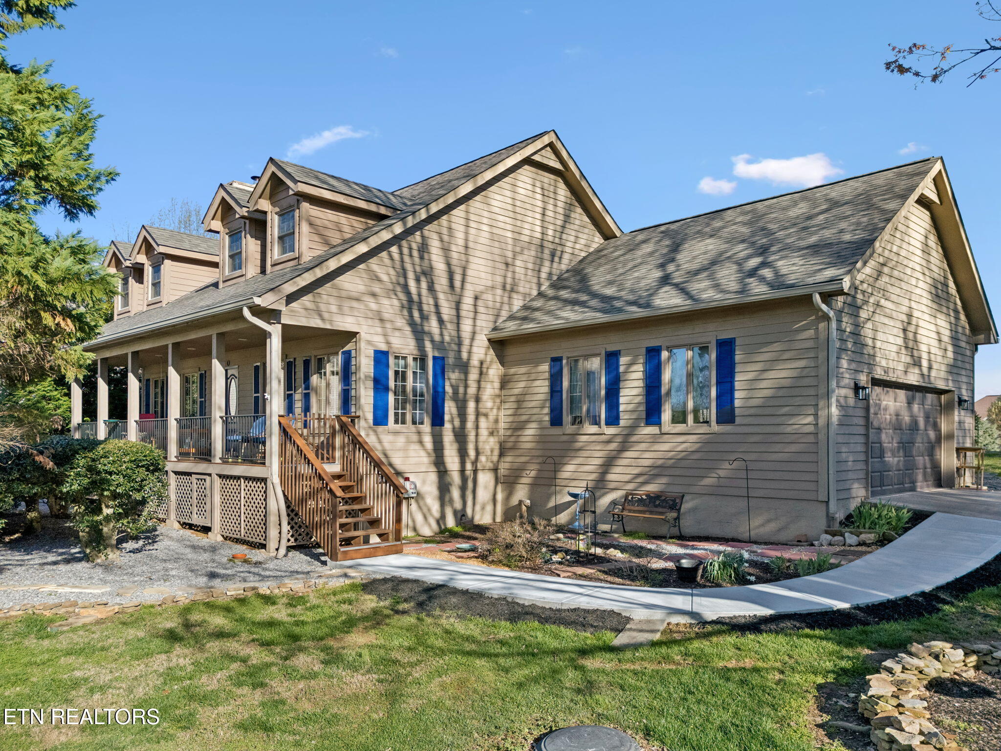184 Amohi Way Loudon TN 37774