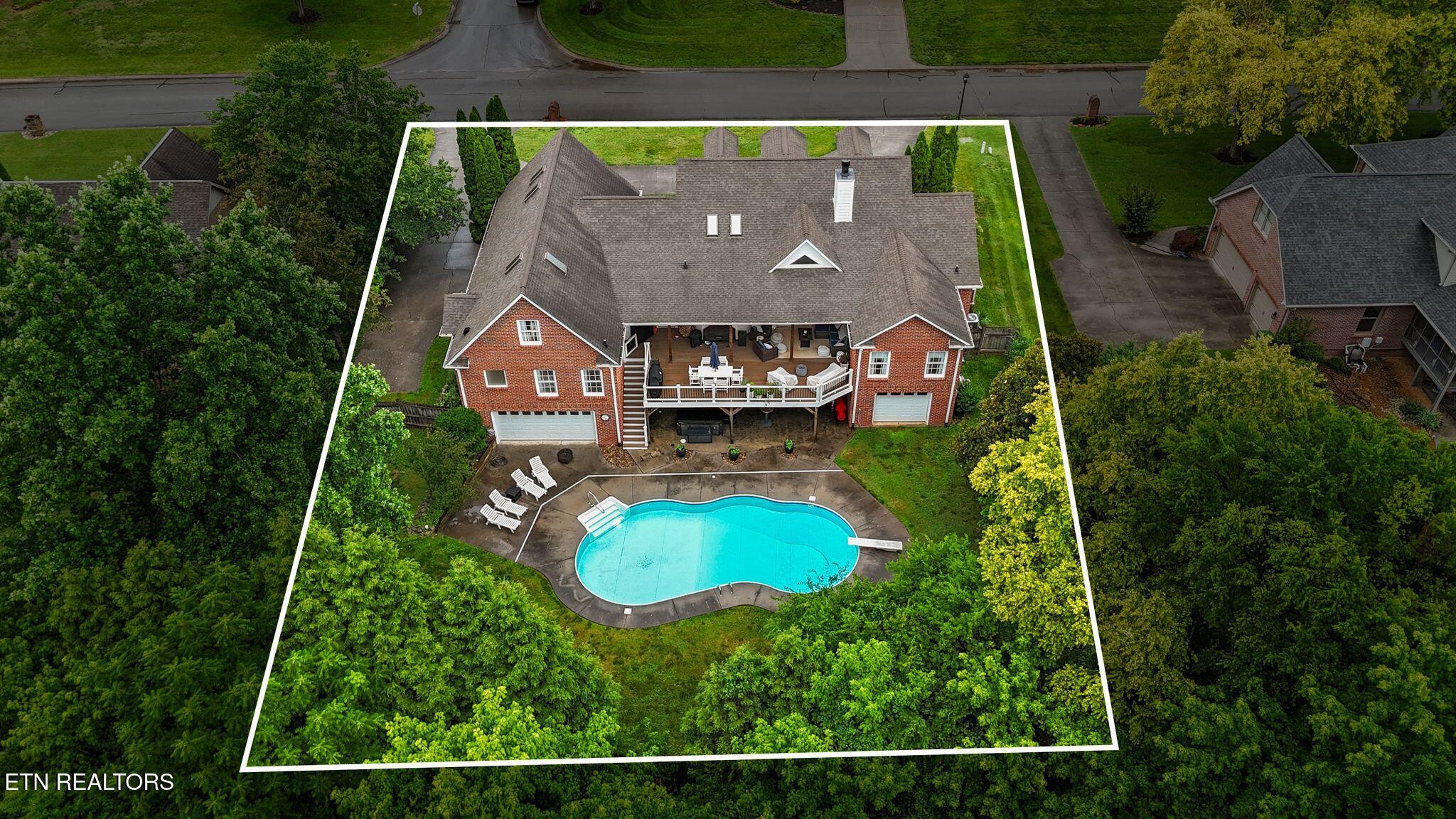 2414 Cross Creek Drive Maryville TN 37803