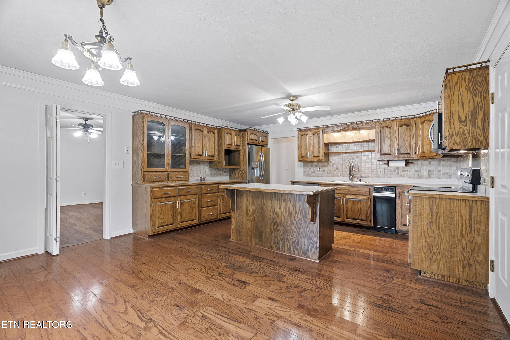 909 Riverbend Road Clinton TN 37716