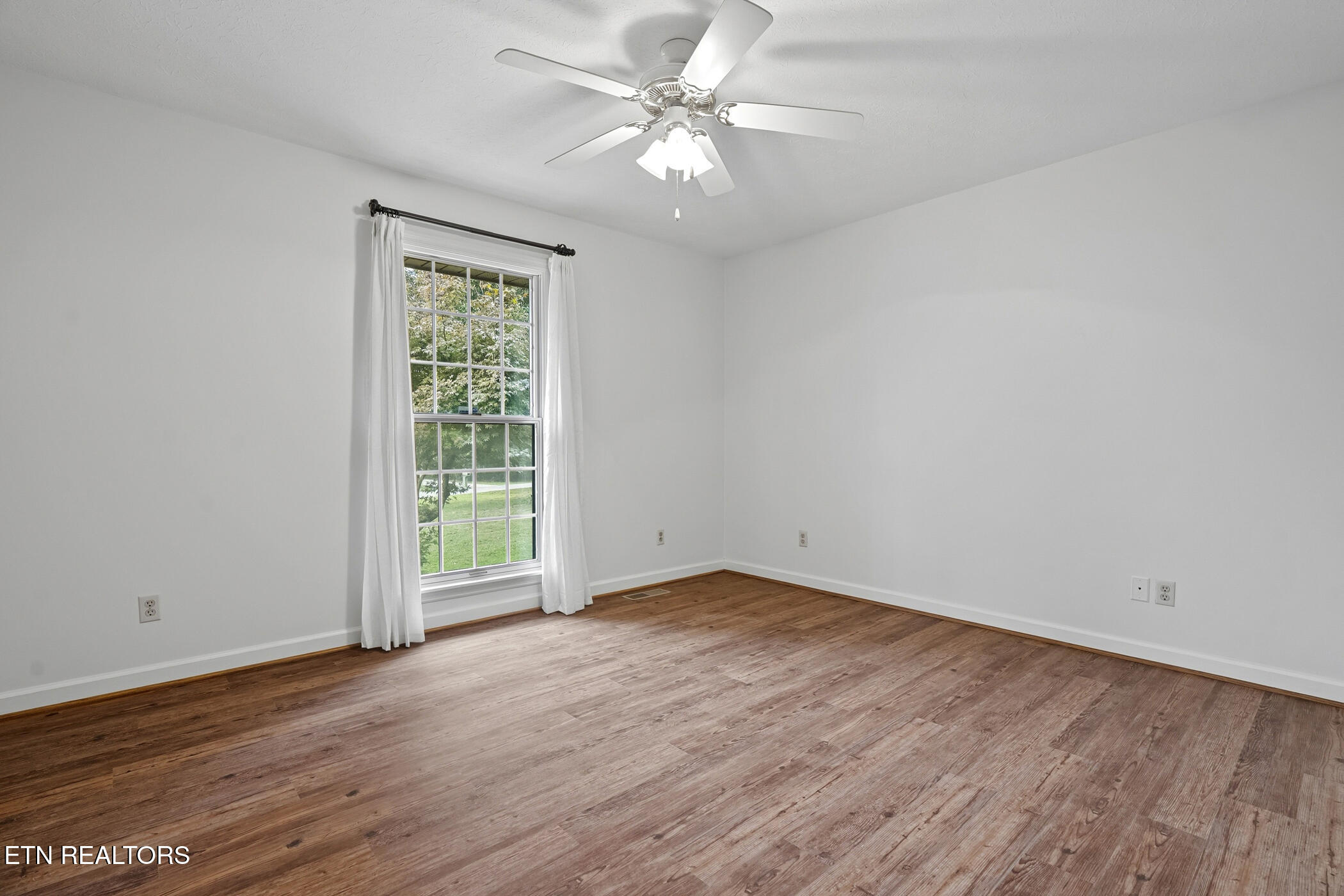 909 Riverbend Road Clinton TN 37716
