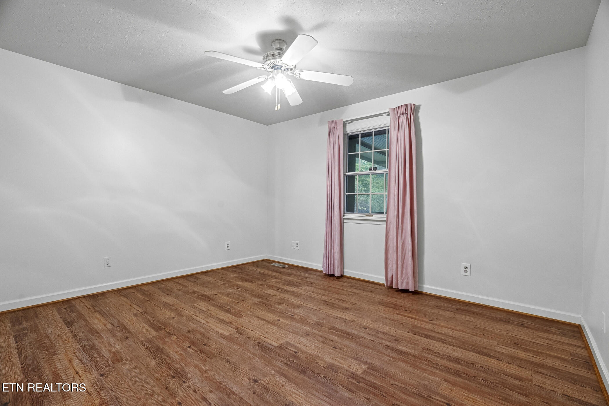 909 Riverbend Road Clinton TN 37716