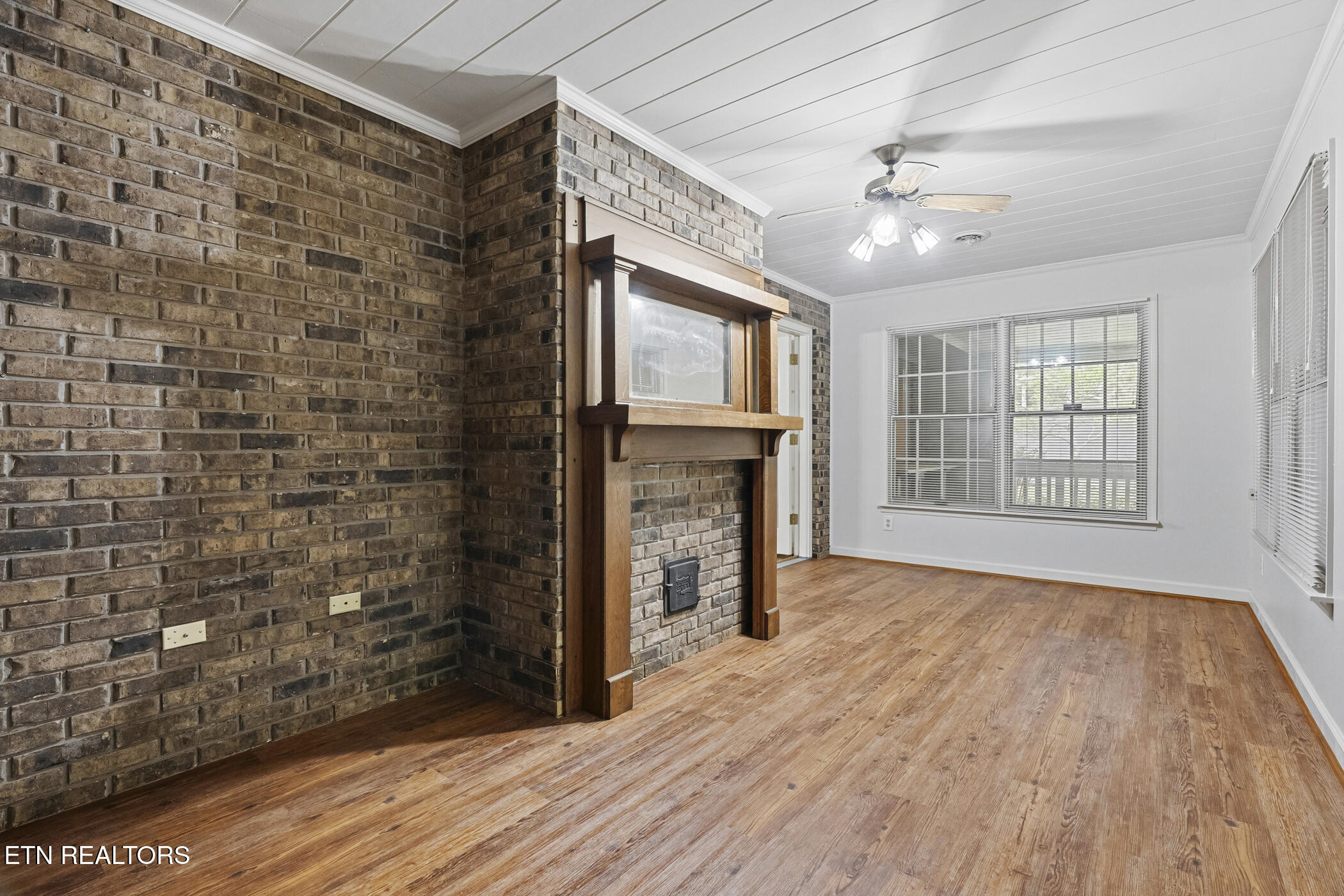 909 Riverbend Road Clinton TN 37716