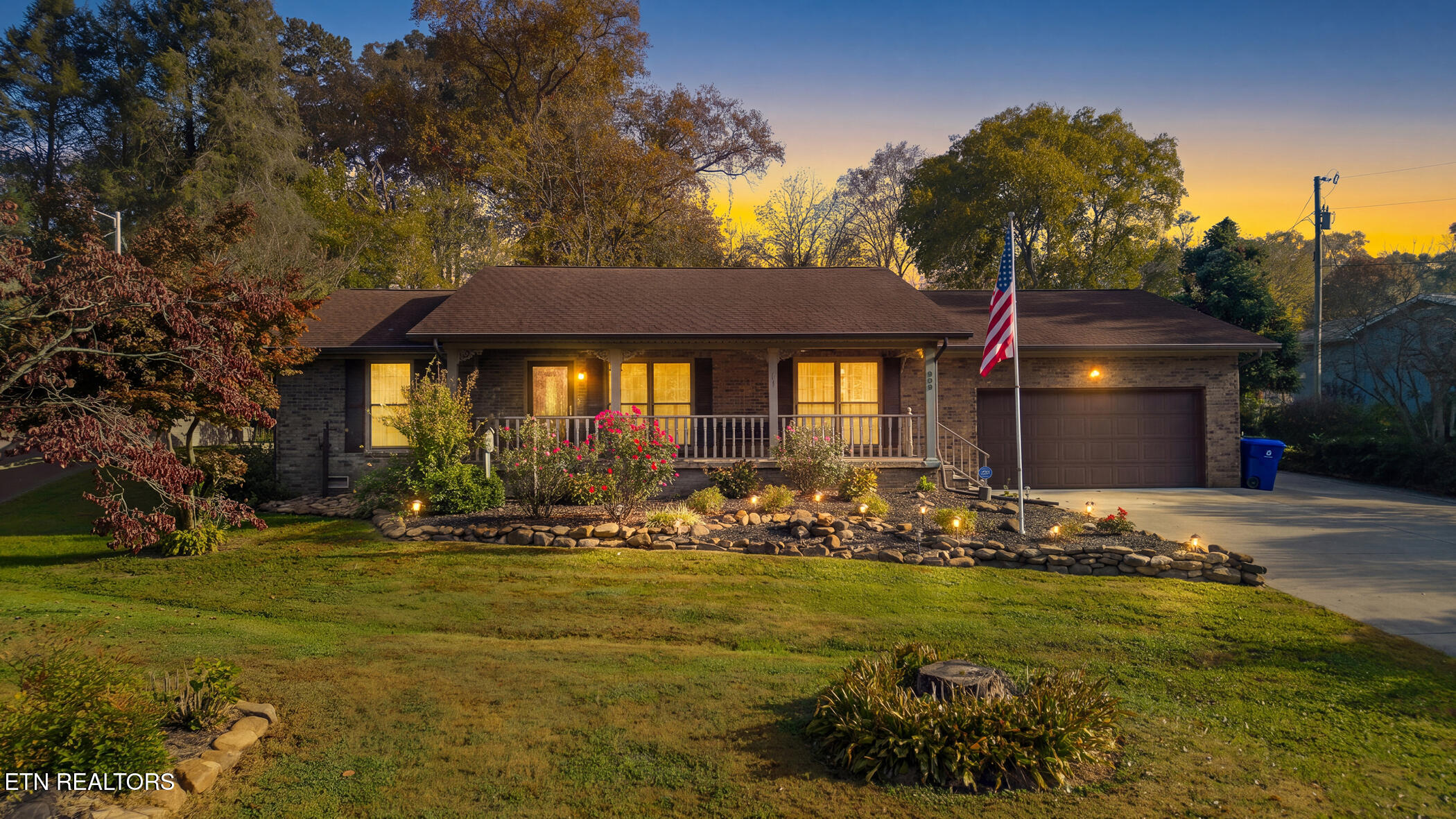 909 Riverbend Road Clinton TN 37716