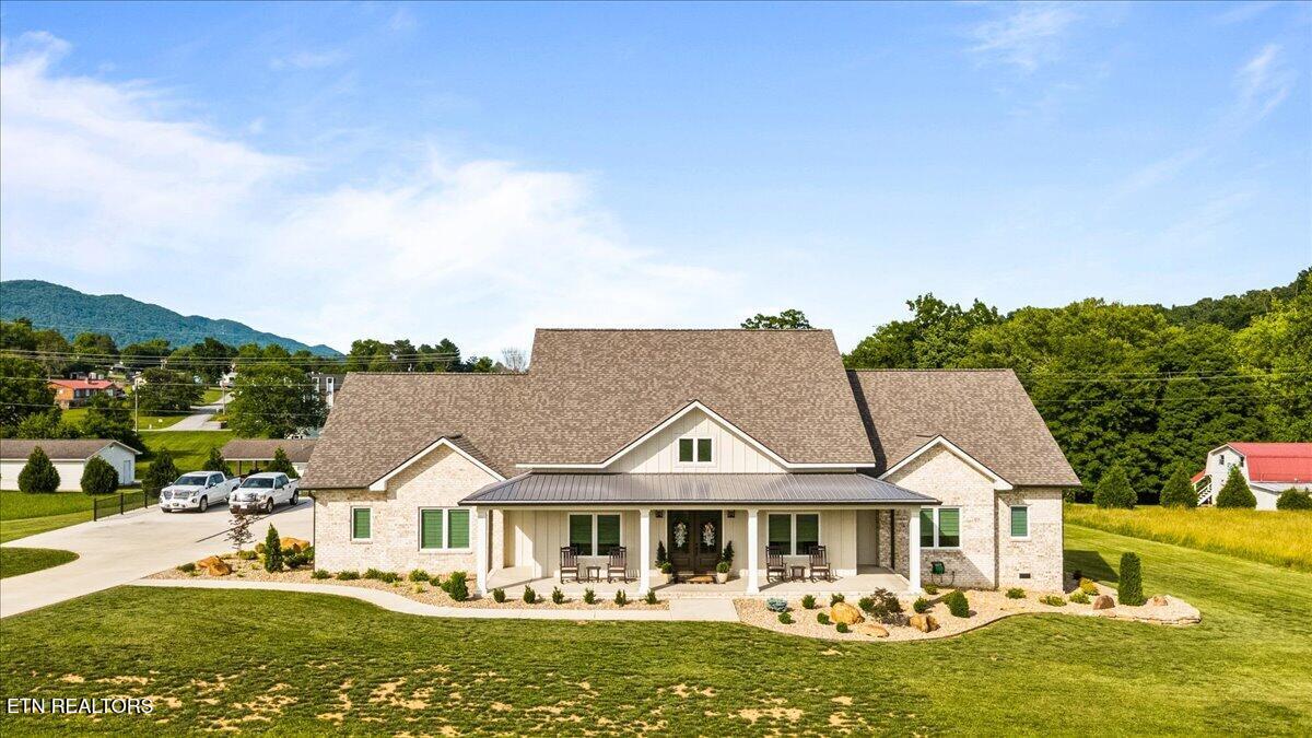 195 Grandview Lane Jacksboro TN 37757