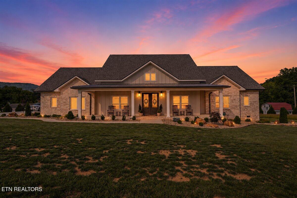 195 Grandview Lane Jacksboro TN 37757