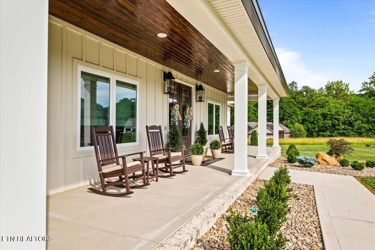 195 Grandview Lane Jacksboro TN 37757