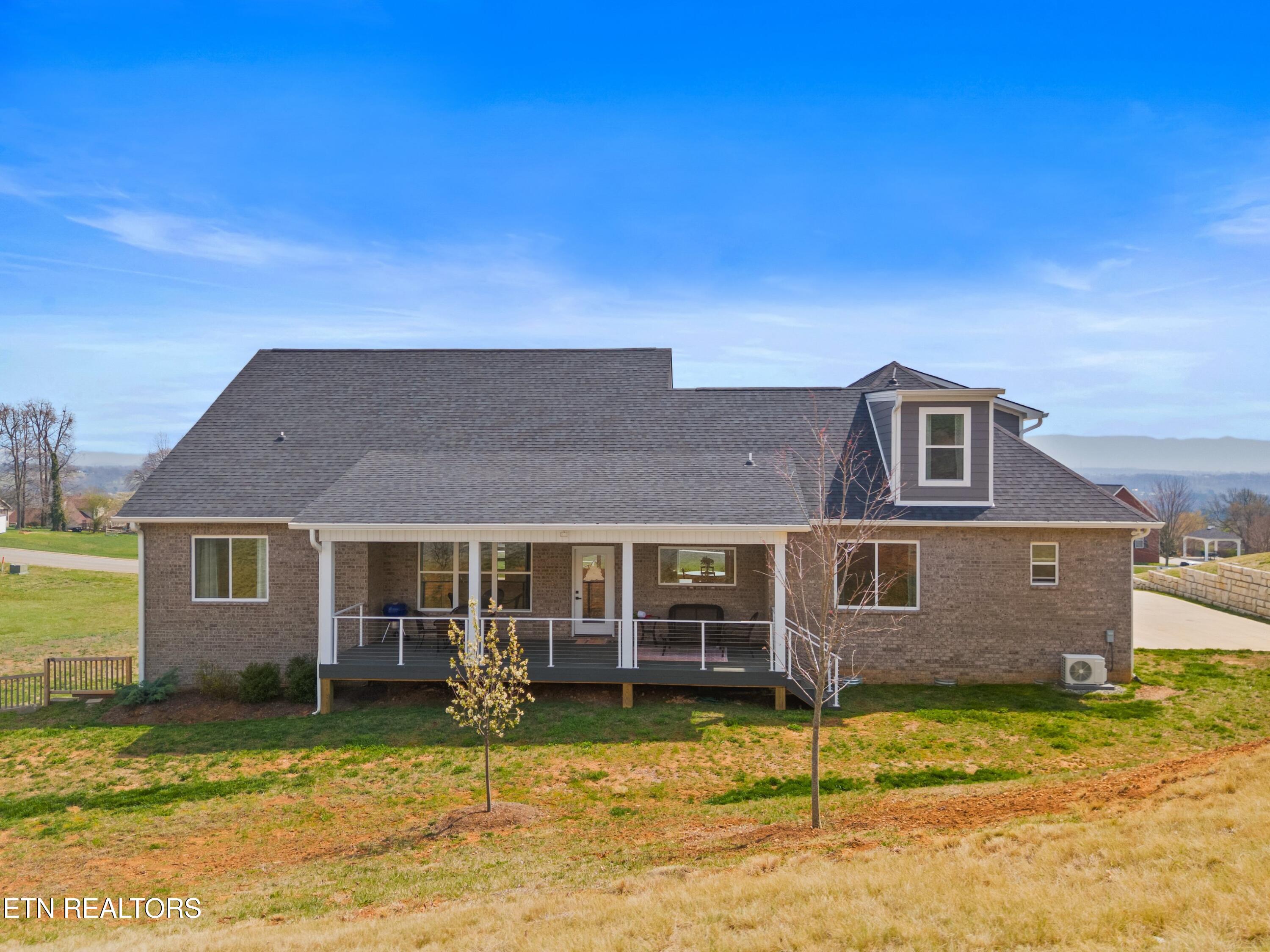 1149 Summerfield Drive Maryville TN 37801