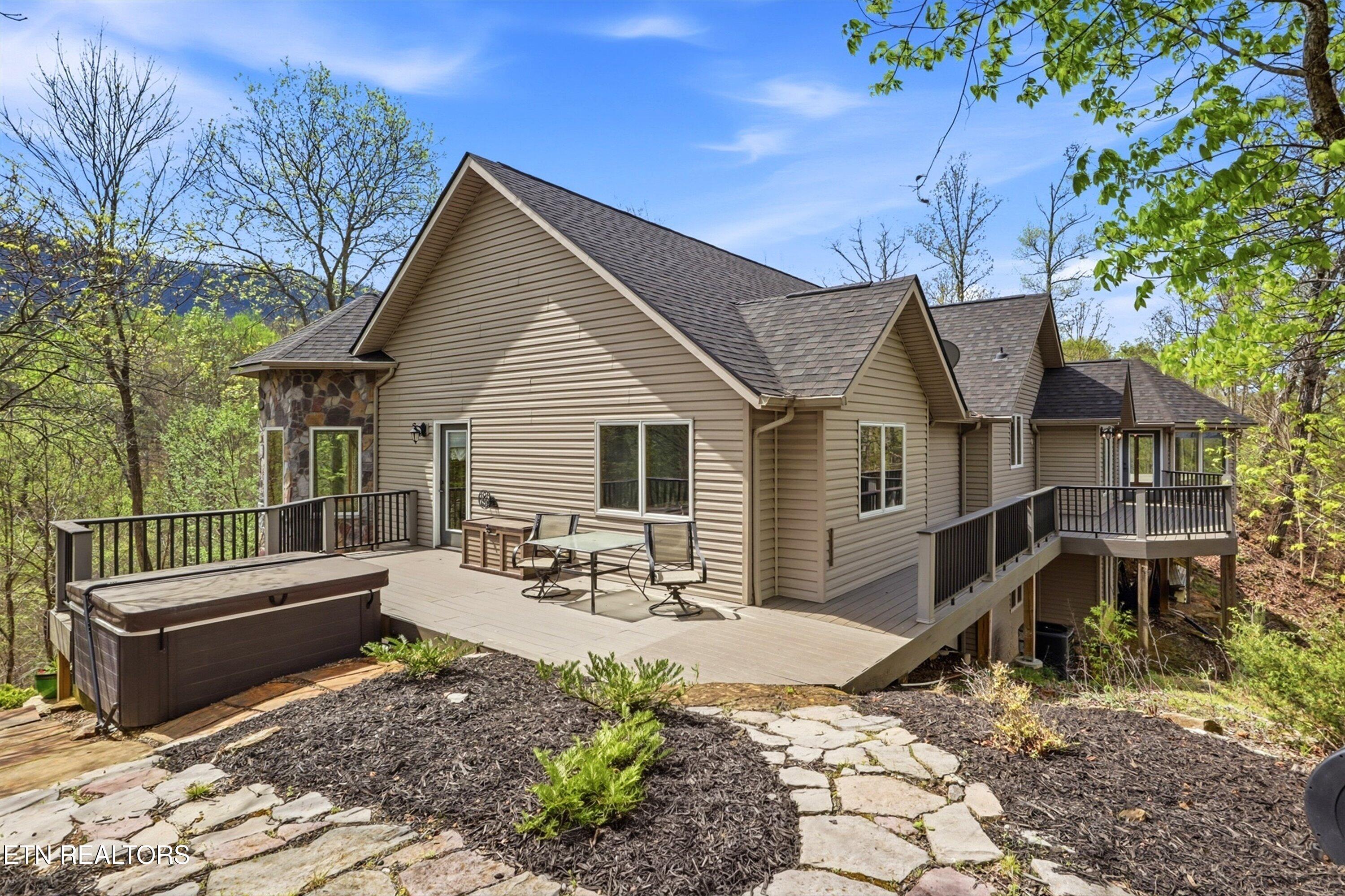 2012 Old Chilhowee Road Seymour TN 37865