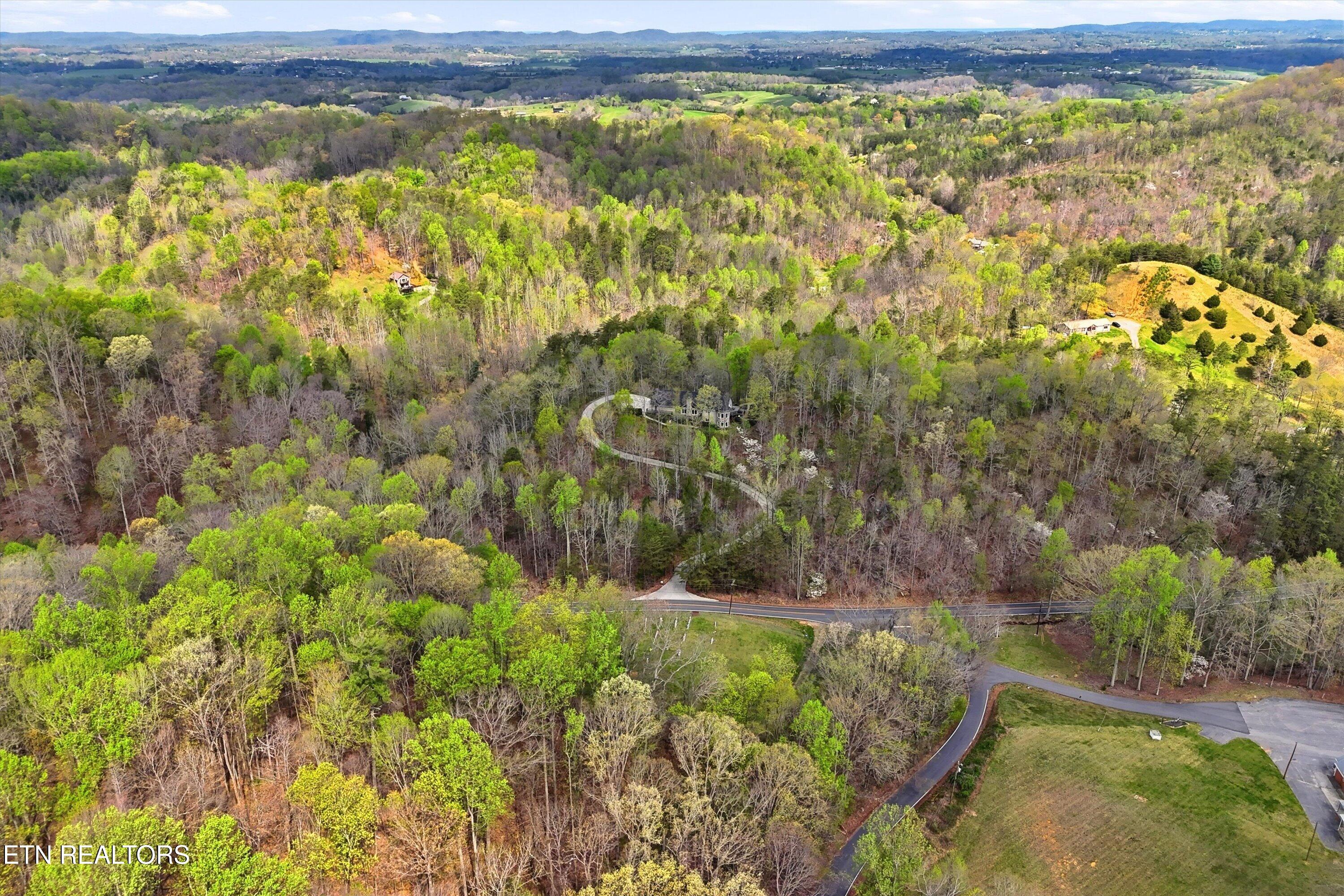 2012 Old Chilhowee Road Seymour TN 37865