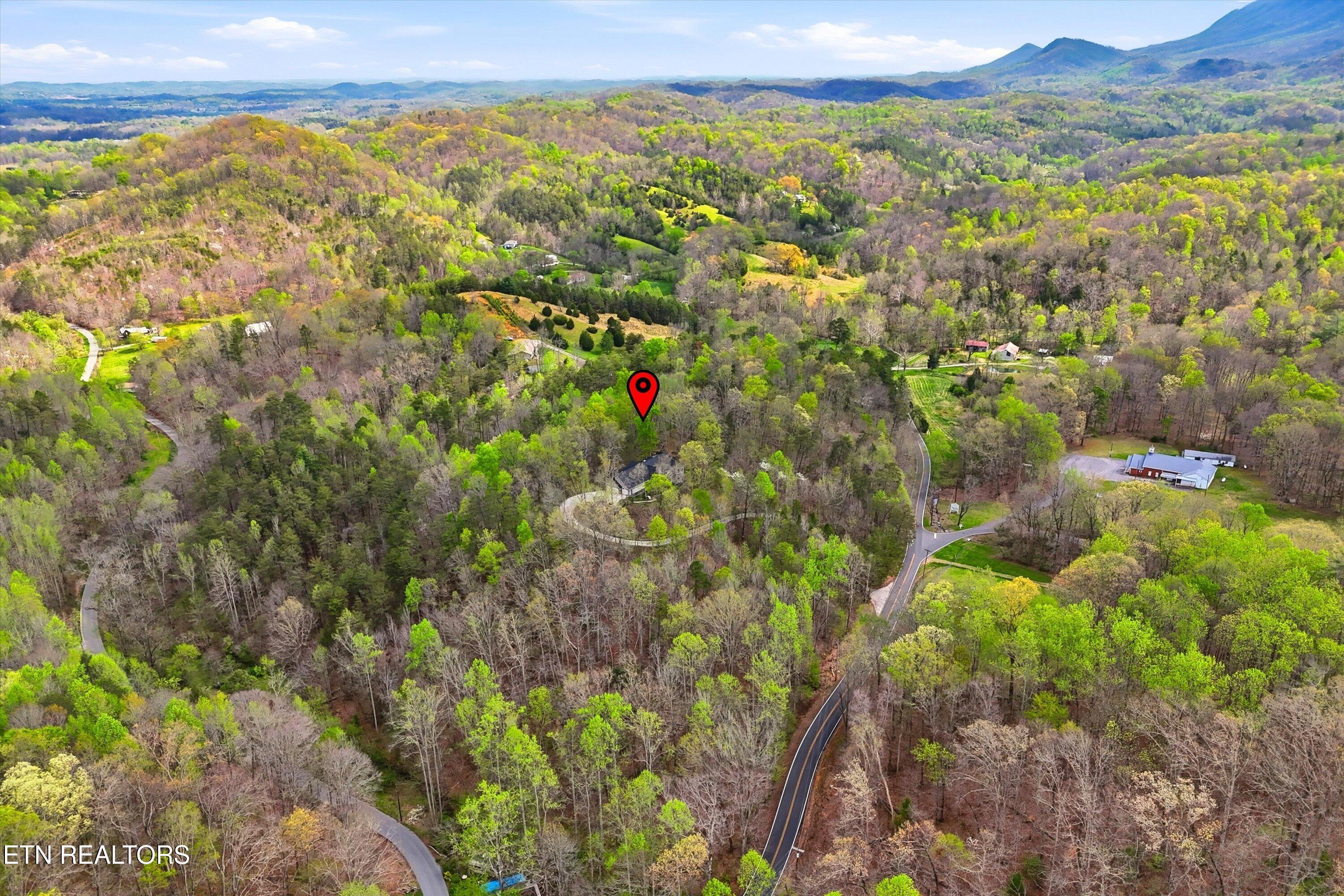 2012 Old Chilhowee Road Seymour TN 37865