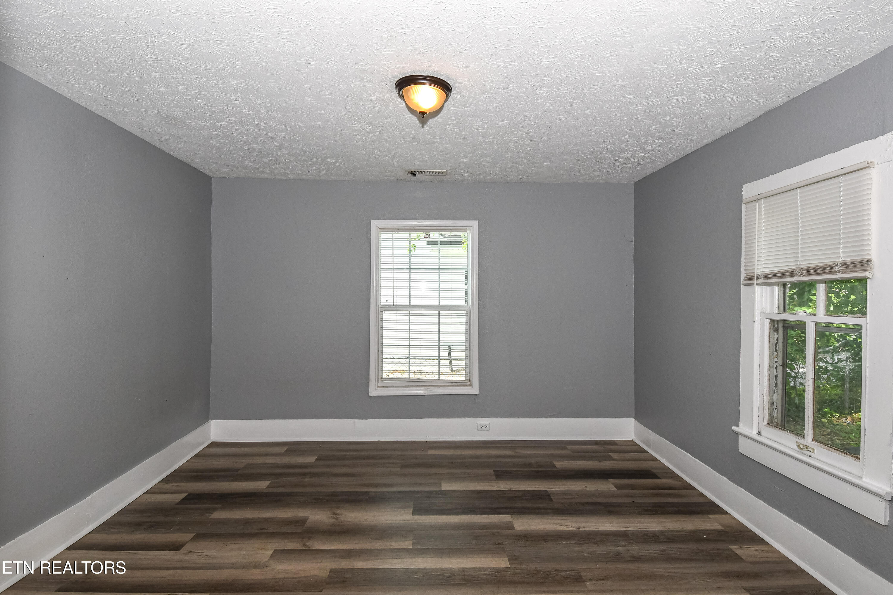 1215 Delaware Avenue Knoxville TN 37921
