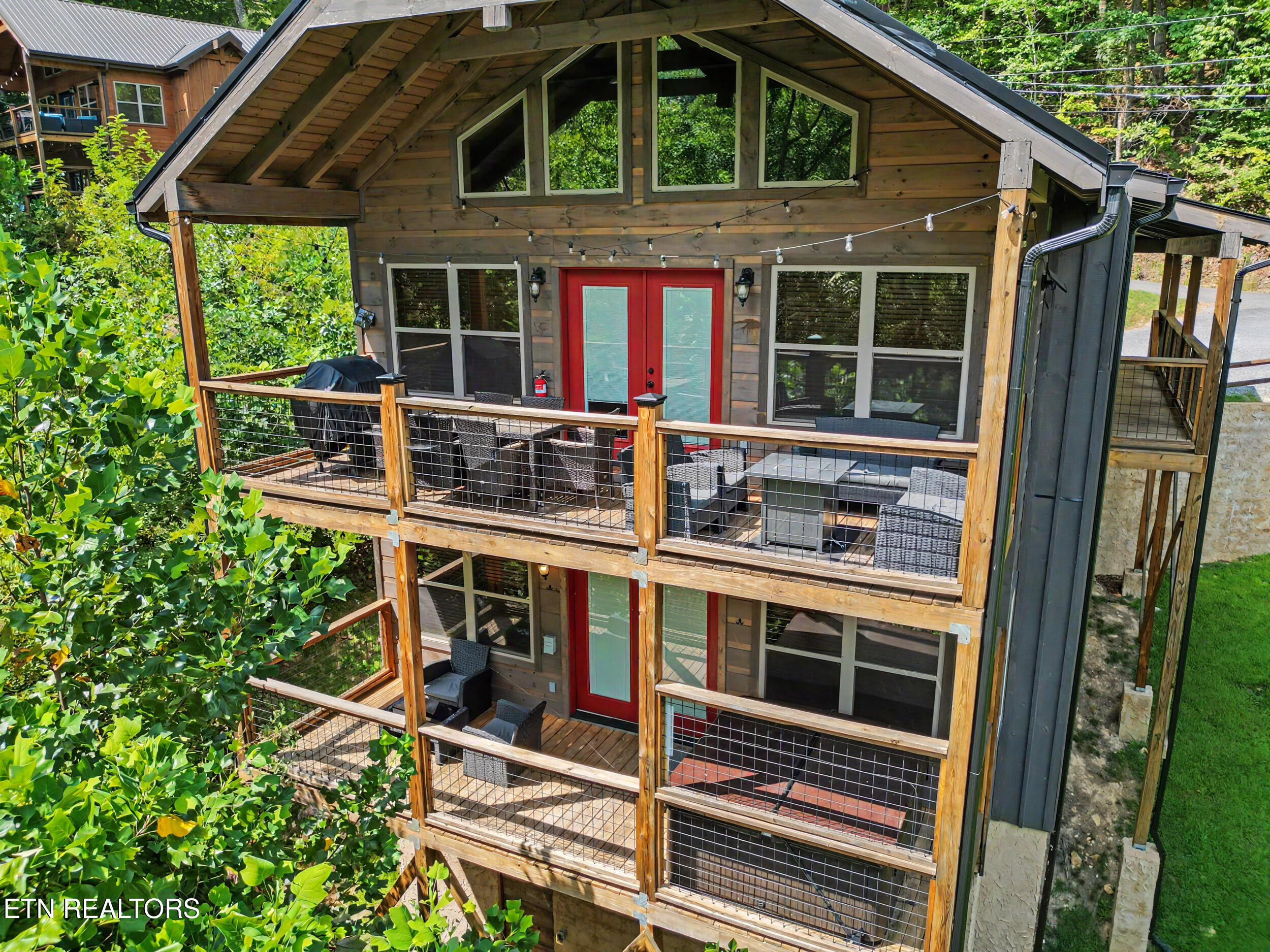 2724 Pine Crest Lane Sevierville TN 37862