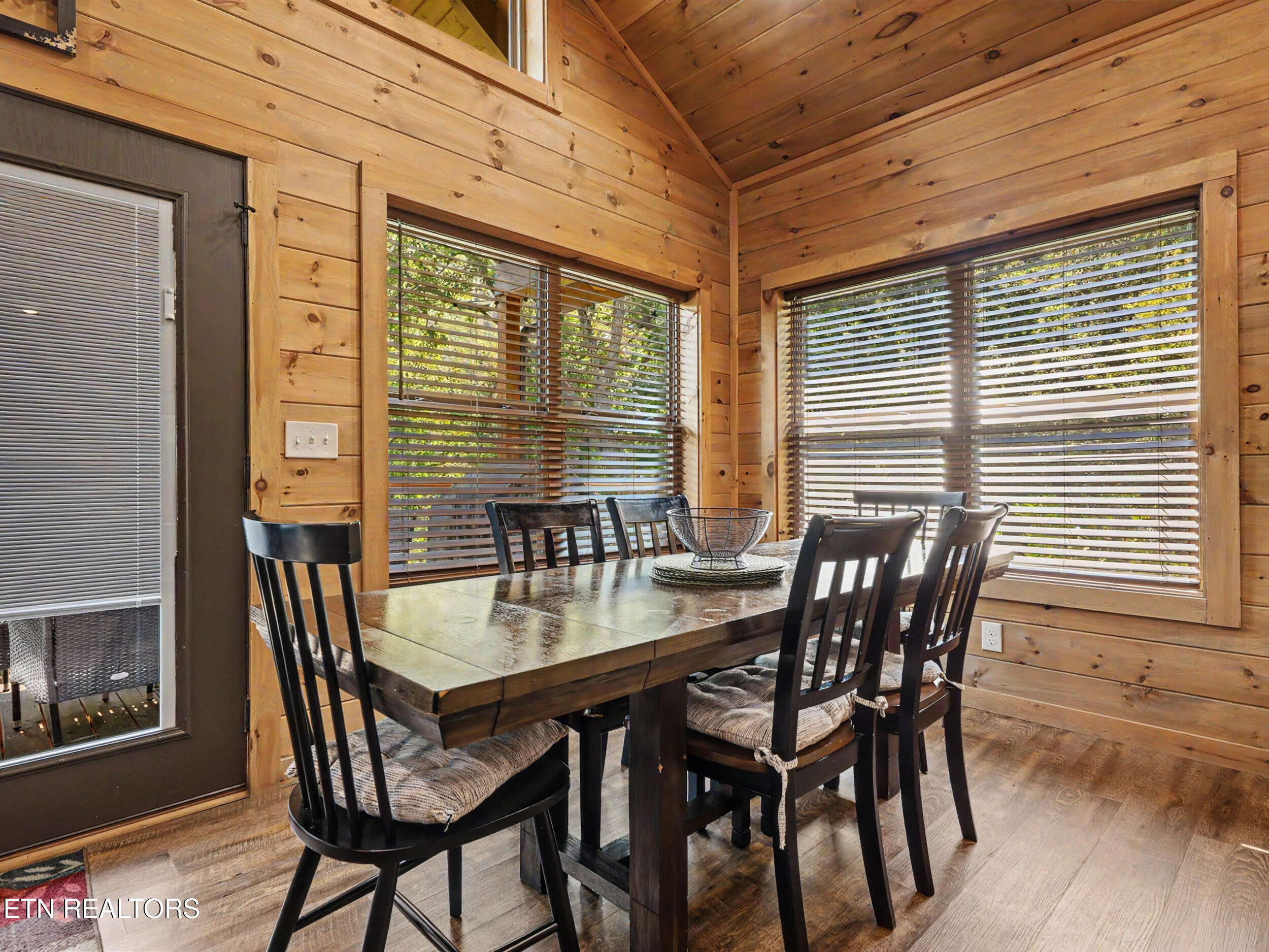 2724 Pine Crest Lane Sevierville TN 37862