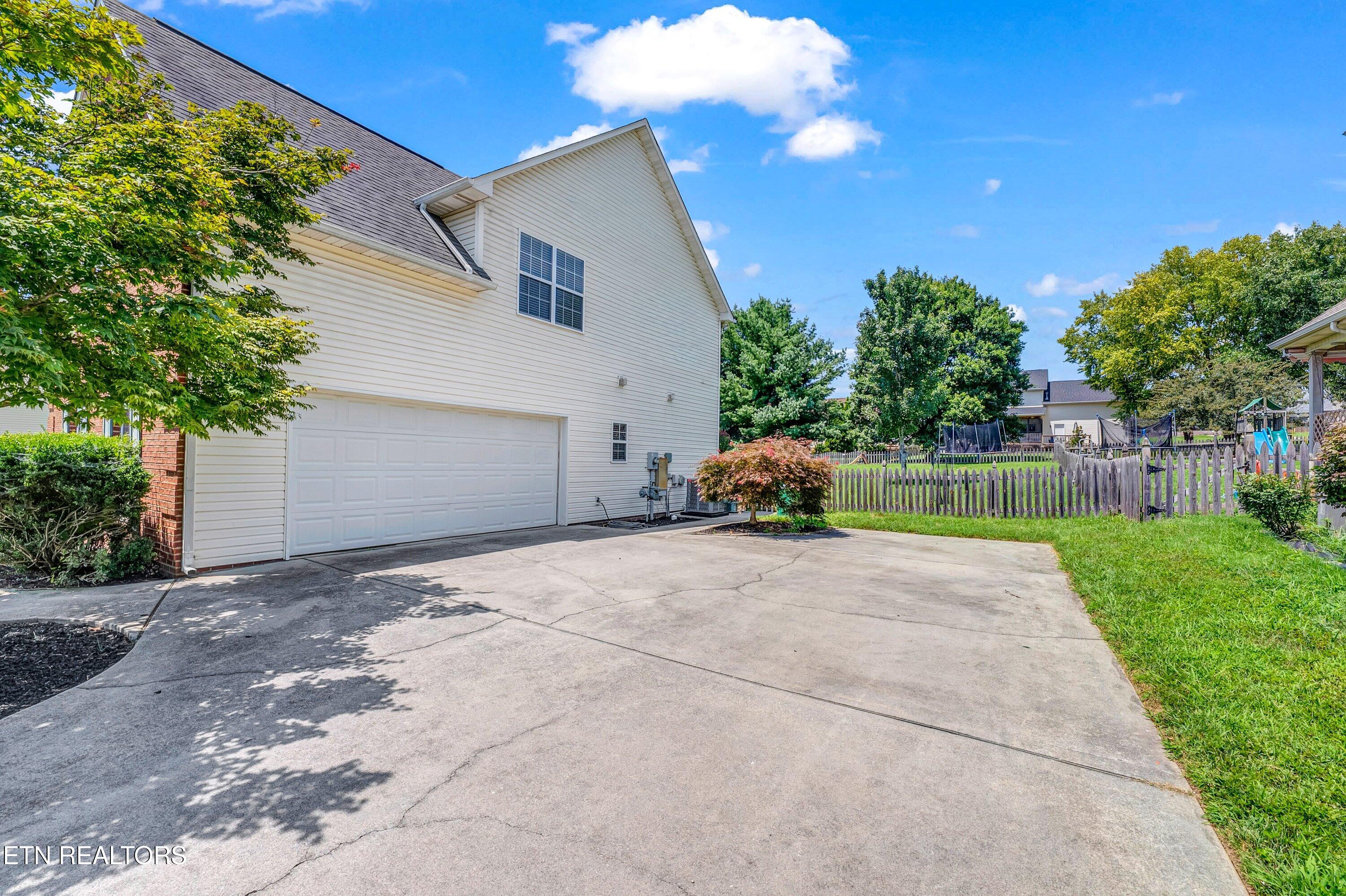 5021 Magic Lantern Drive Knoxville TN 37918