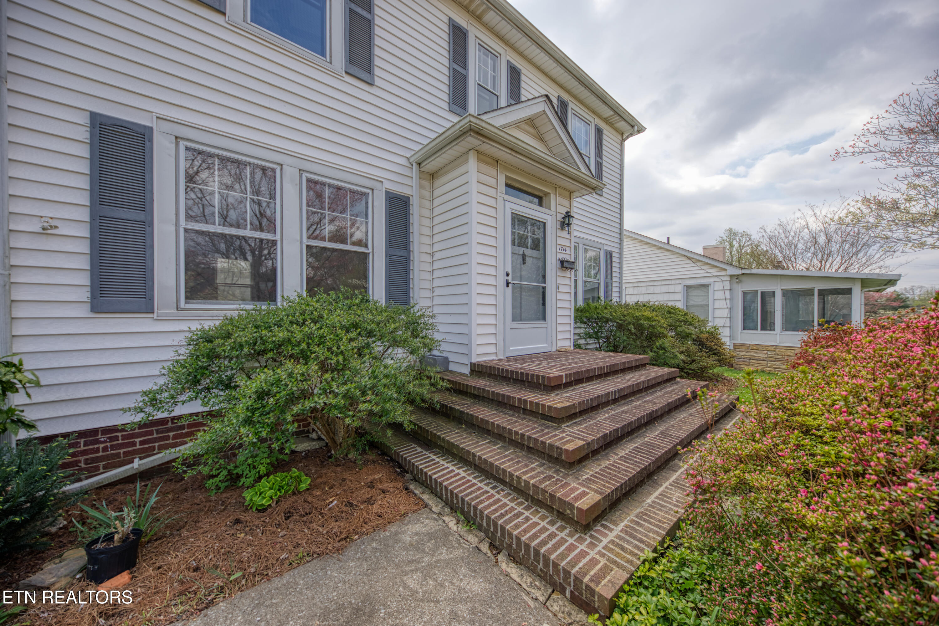 1714 Fairmont Boulevard Knoxville TN 37917