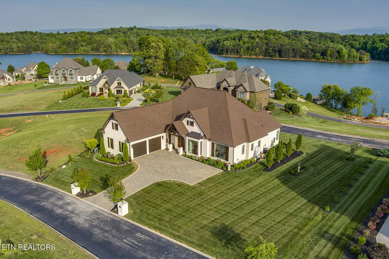 124 Nightingale Drive Vonore TN 37885