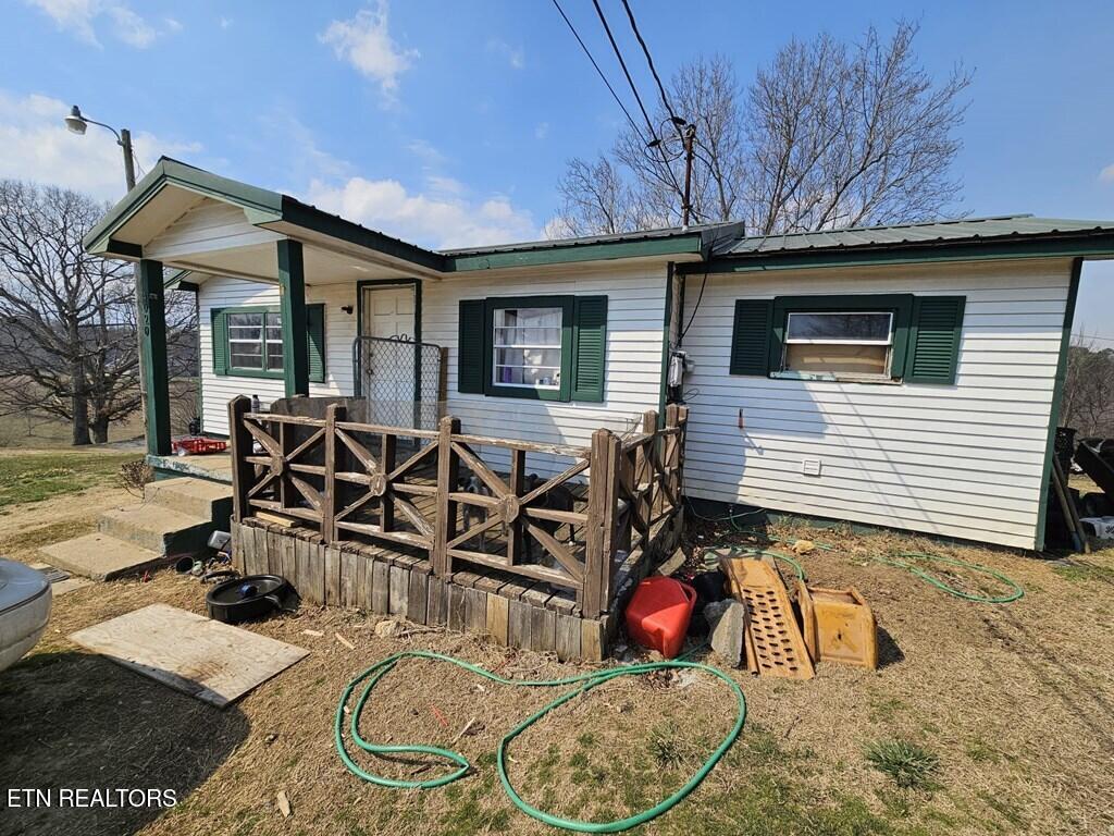 4020 W Wade Road Loudon TN 37774