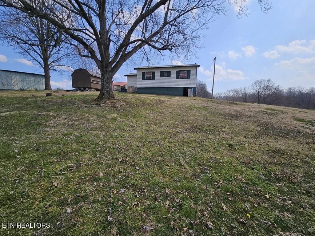 4020 W Wade Road Loudon TN 37774