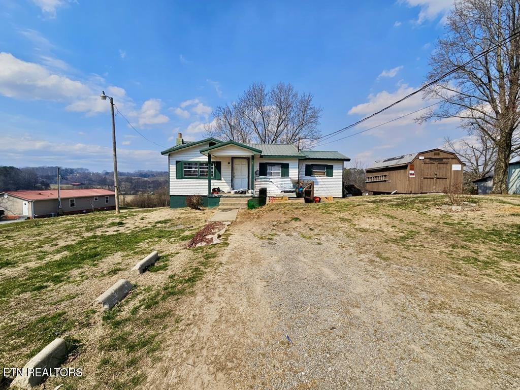 4020 W Wade Road Loudon TN 37774
