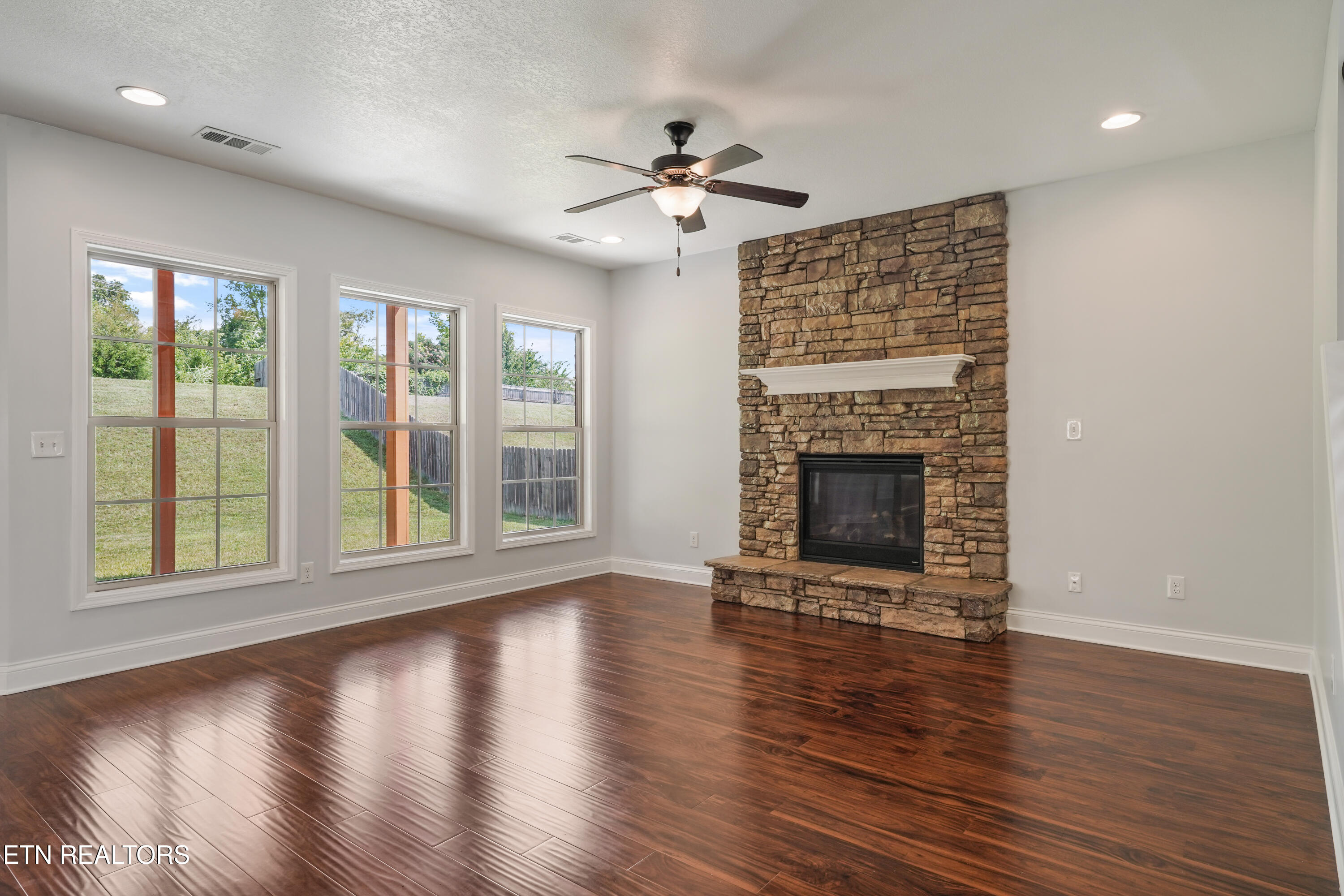 12728 Sailpointe Lane Knoxville TN 37922