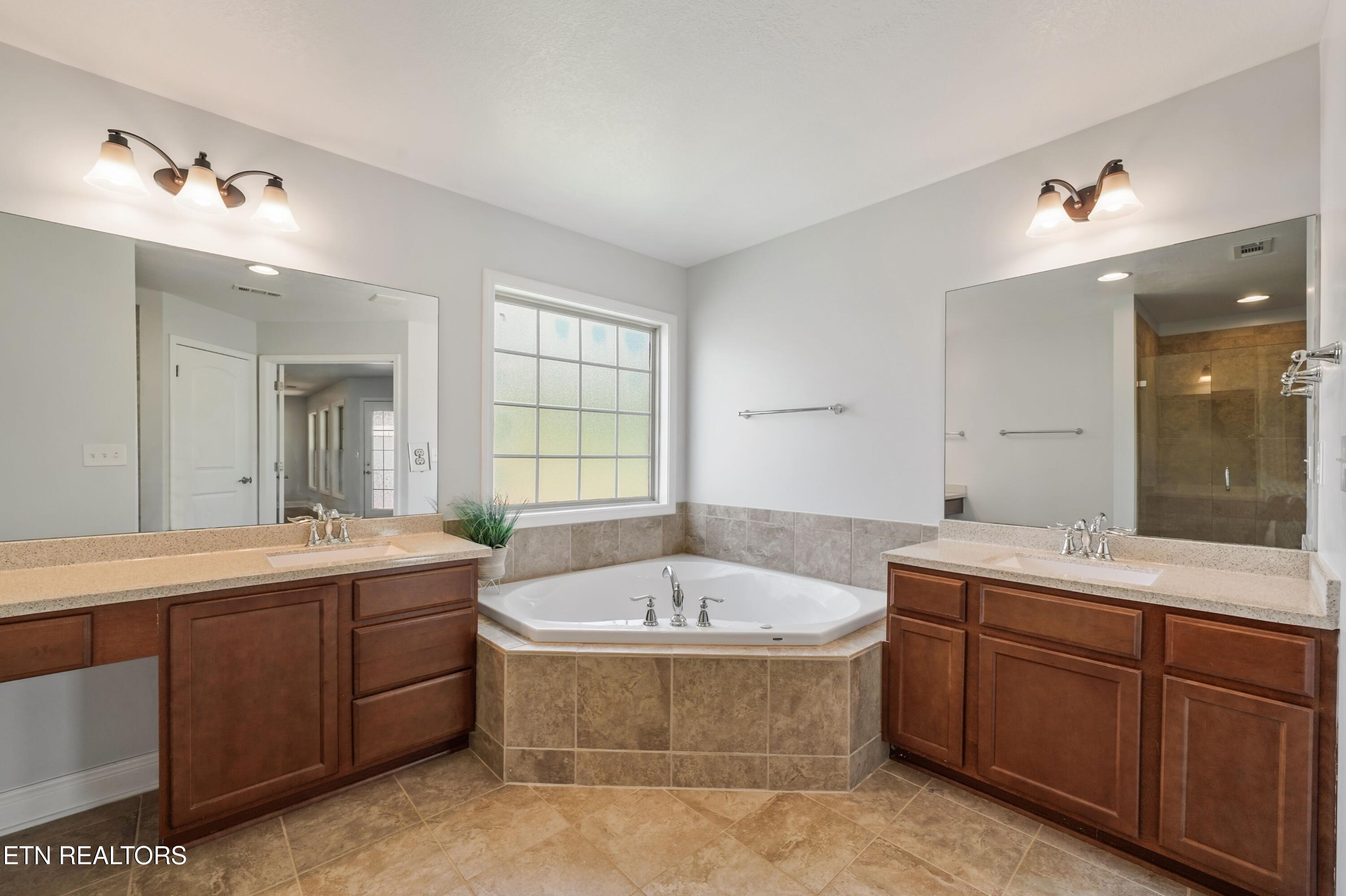 12728 Sailpointe Lane Knoxville TN 37922