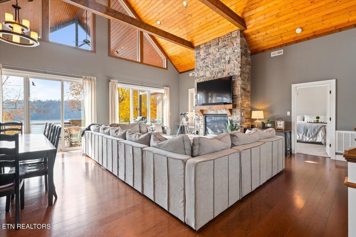 493 Bankwood Lane Lafollette TN 37766