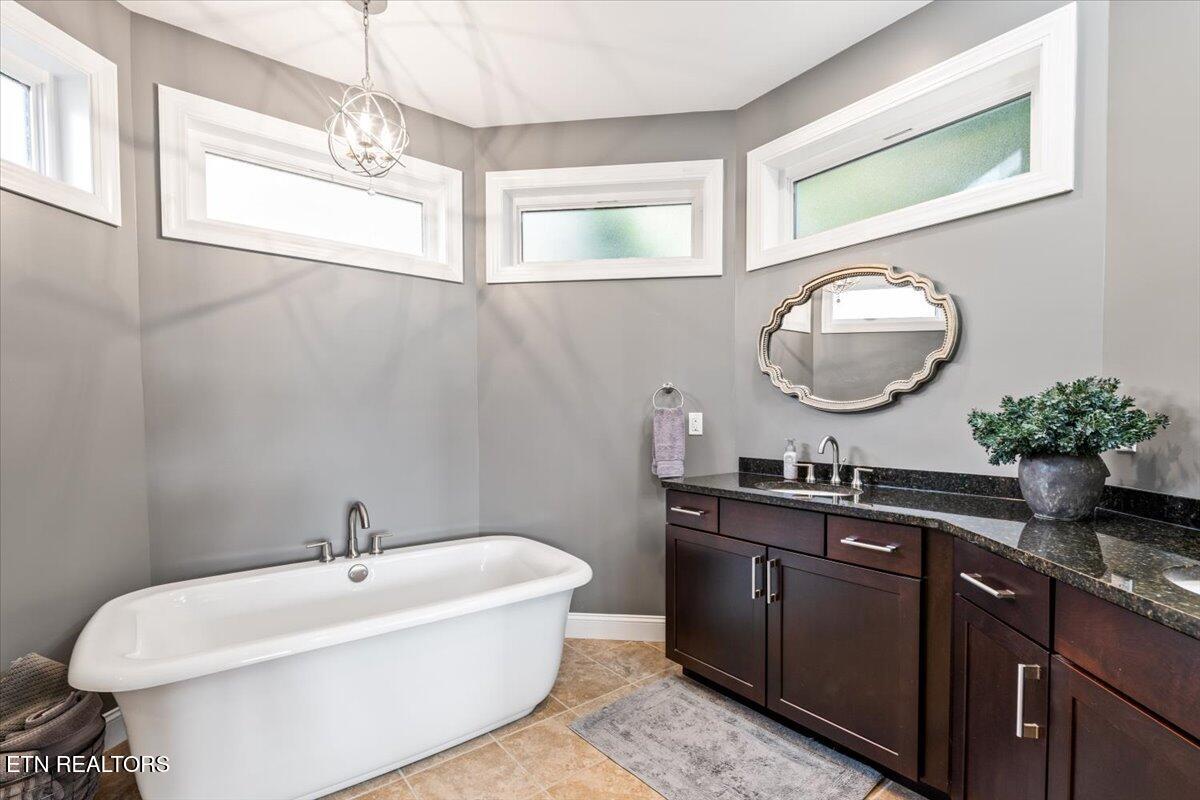 493 Bankwood Lane Lafollette TN 37766