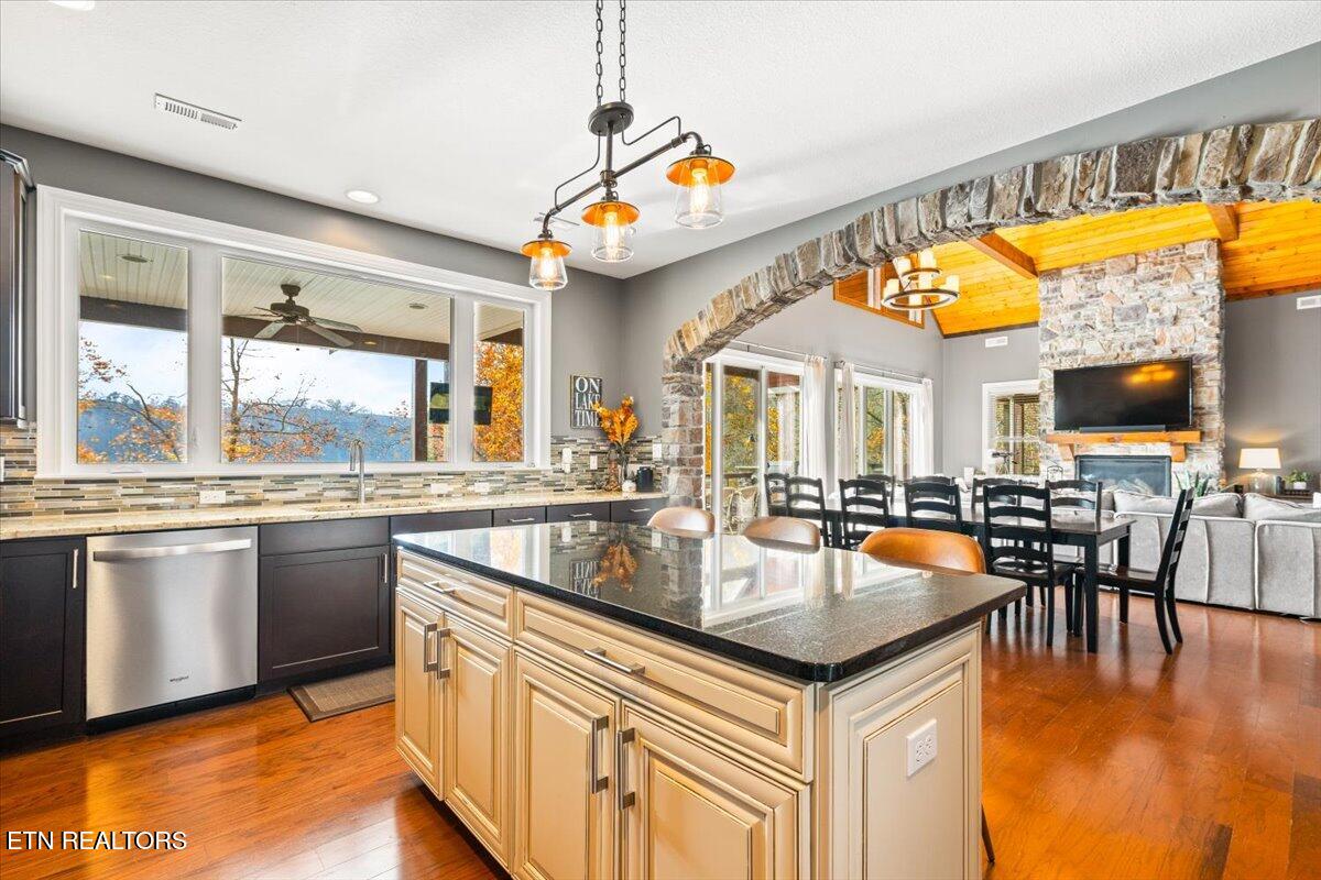 493 Bankwood Lane Lafollette TN 37766