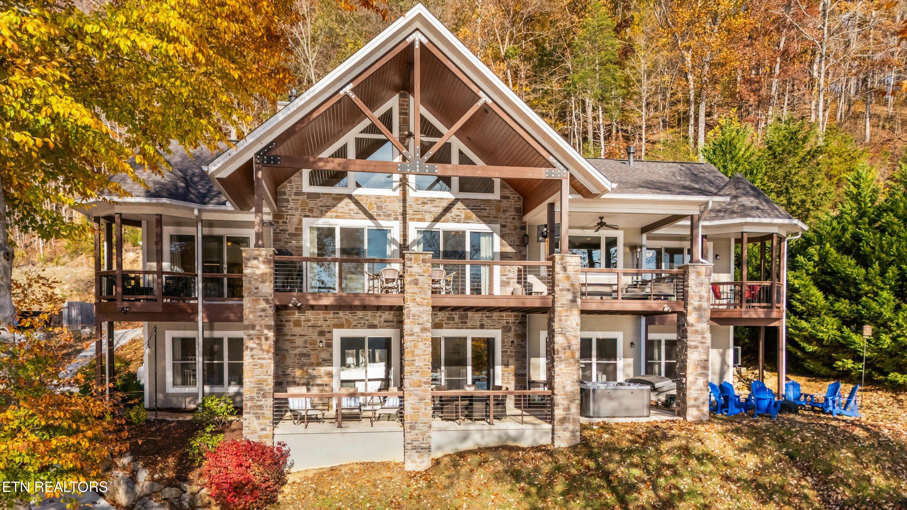 493 Bankwood Lane Lafollette TN 37766