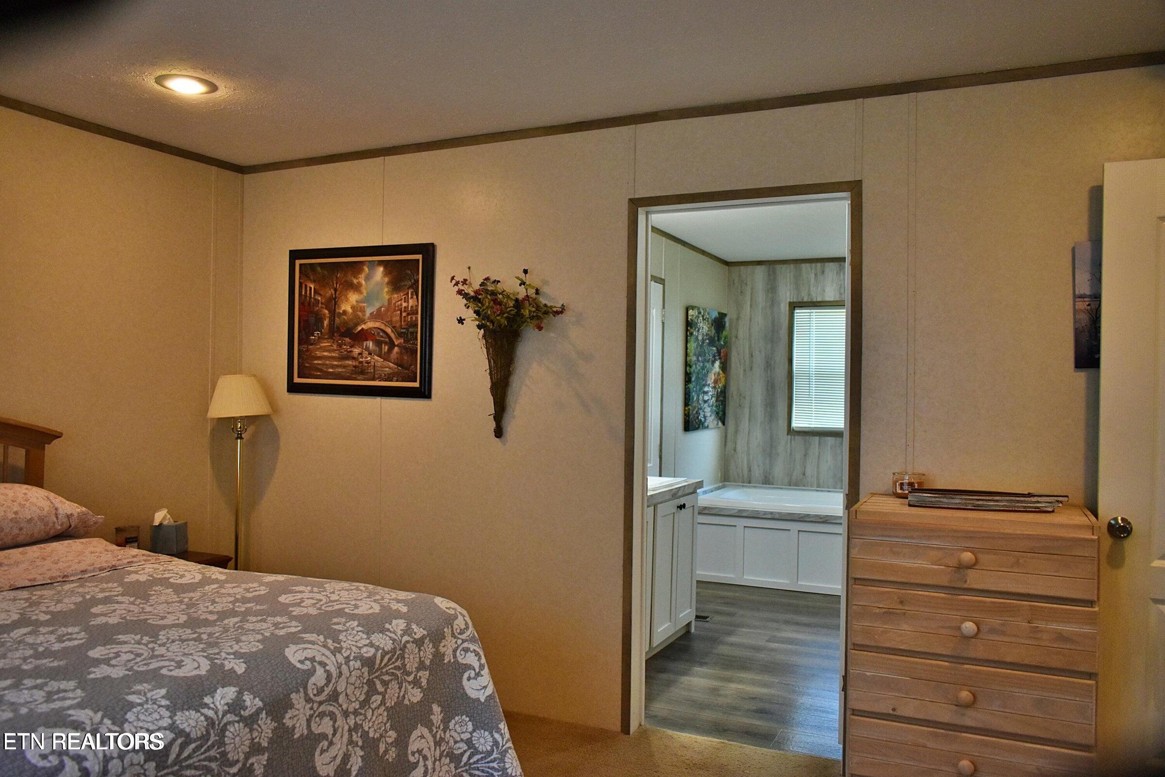 387 Price Drive Speedwell TN 37870