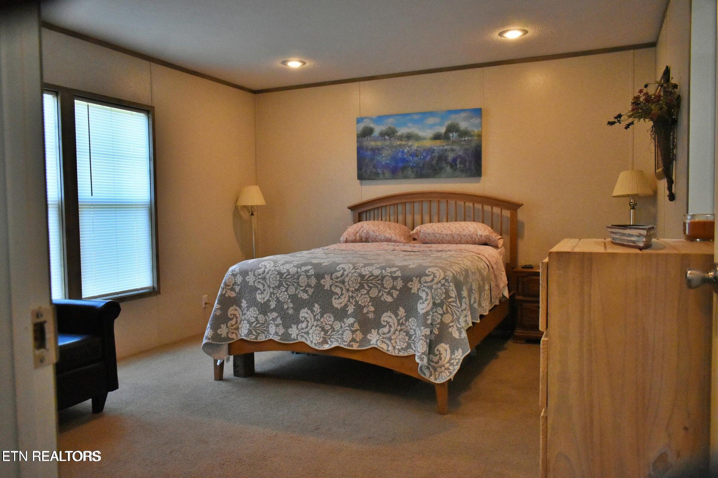 387 Price Drive Speedwell TN 37870