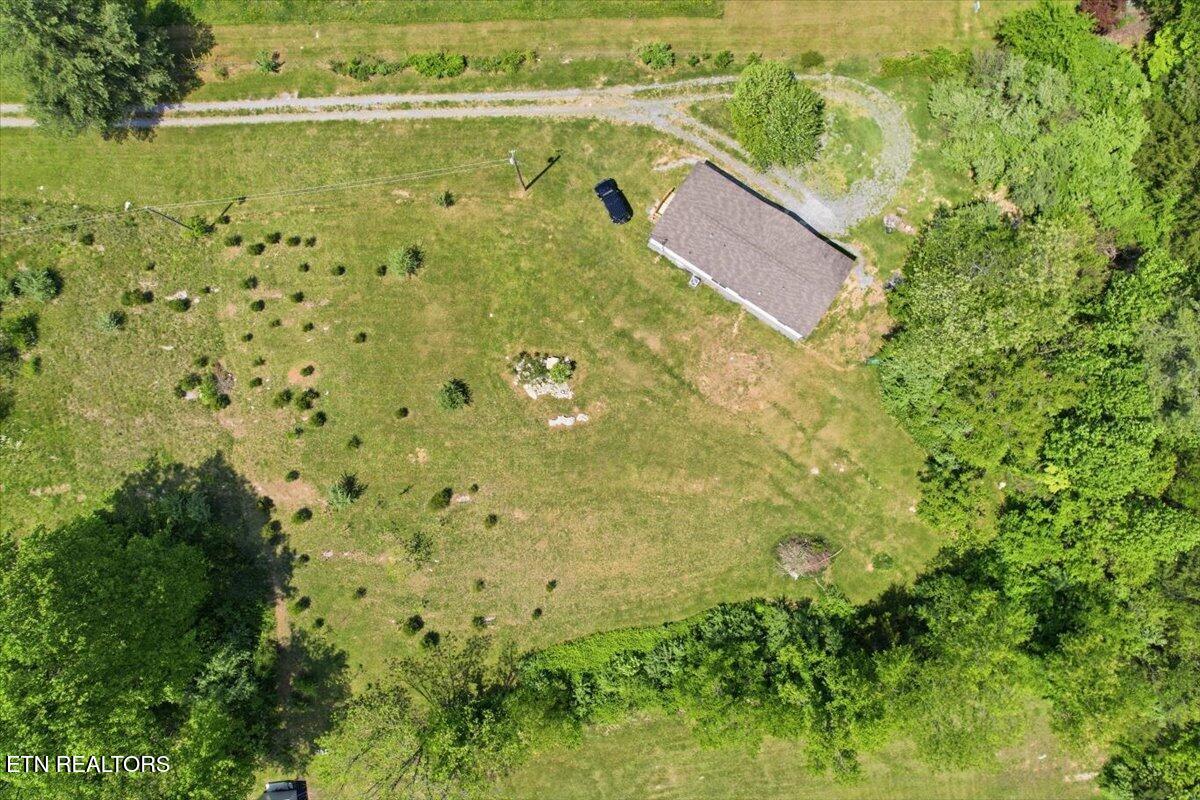 387 Price Drive Speedwell TN 37870