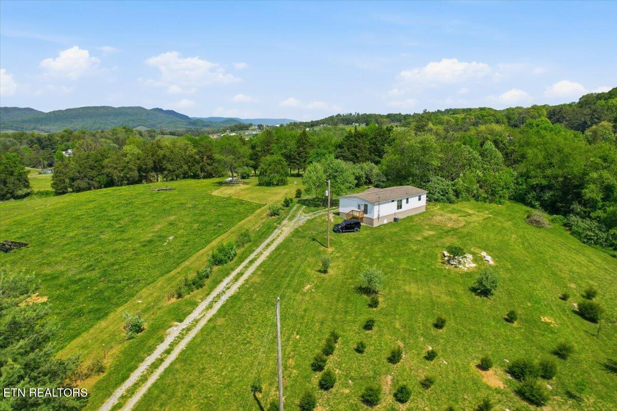 387 Price Drive Speedwell TN 37870
