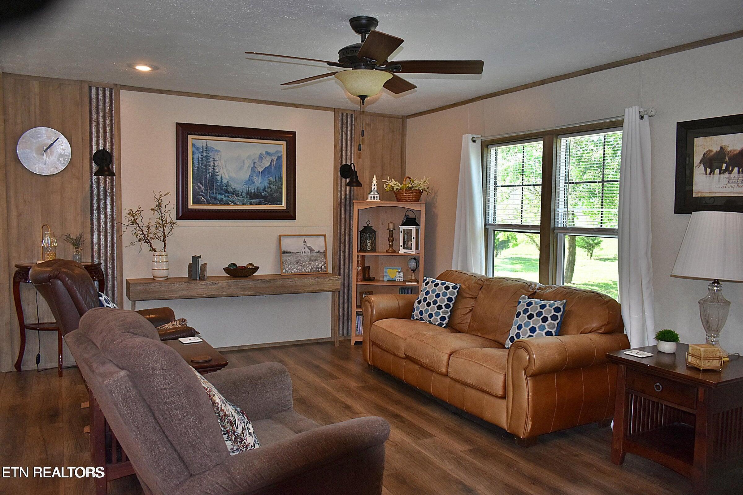 387 Price Drive Speedwell TN 37870