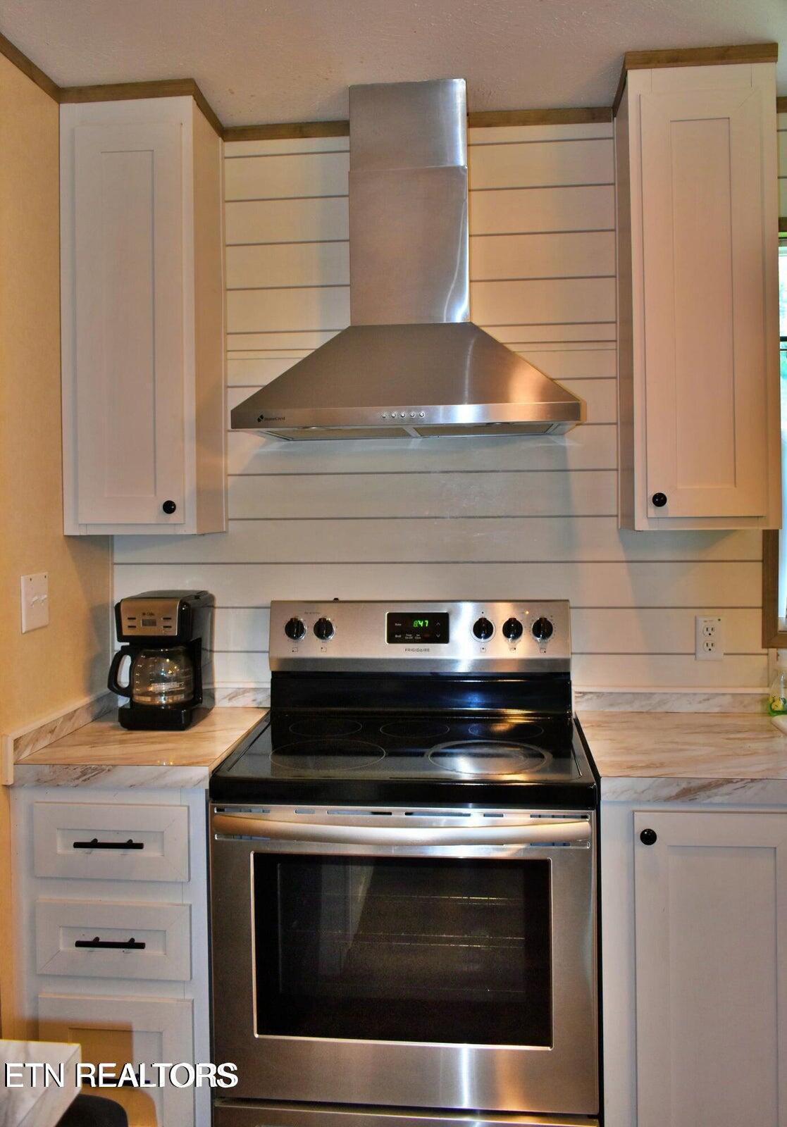 387 Price Drive Speedwell TN 37870