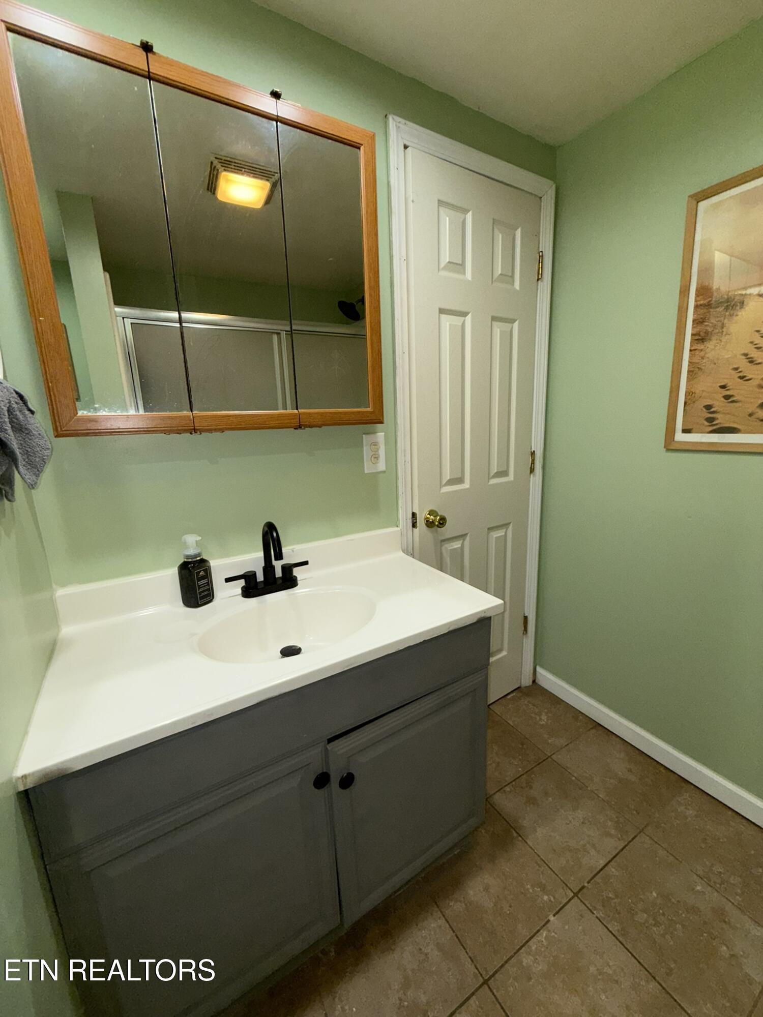 1327 Pinecrest Road Jacksboro TN 37757