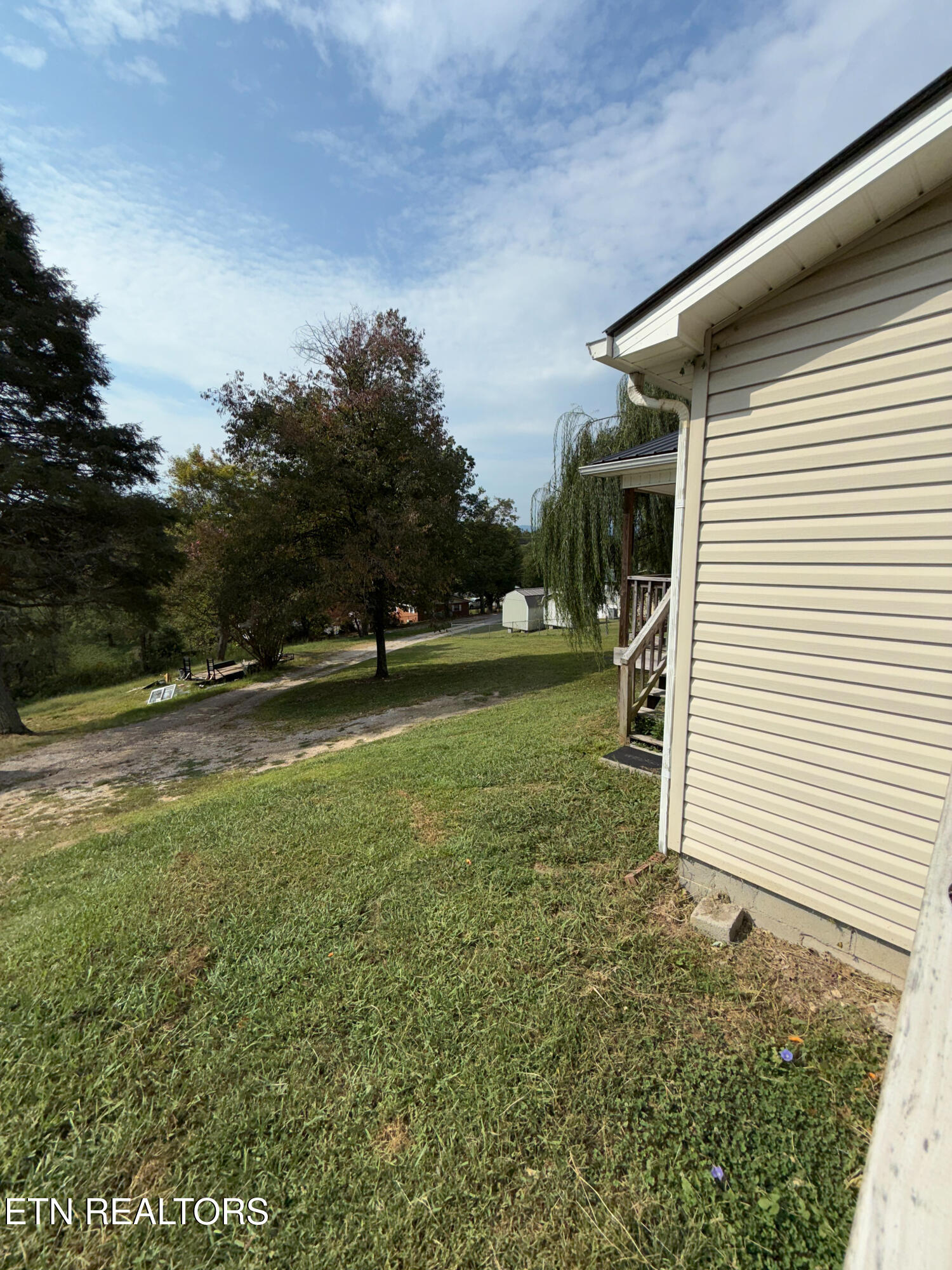 1327 Pinecrest Road Jacksboro TN 37757