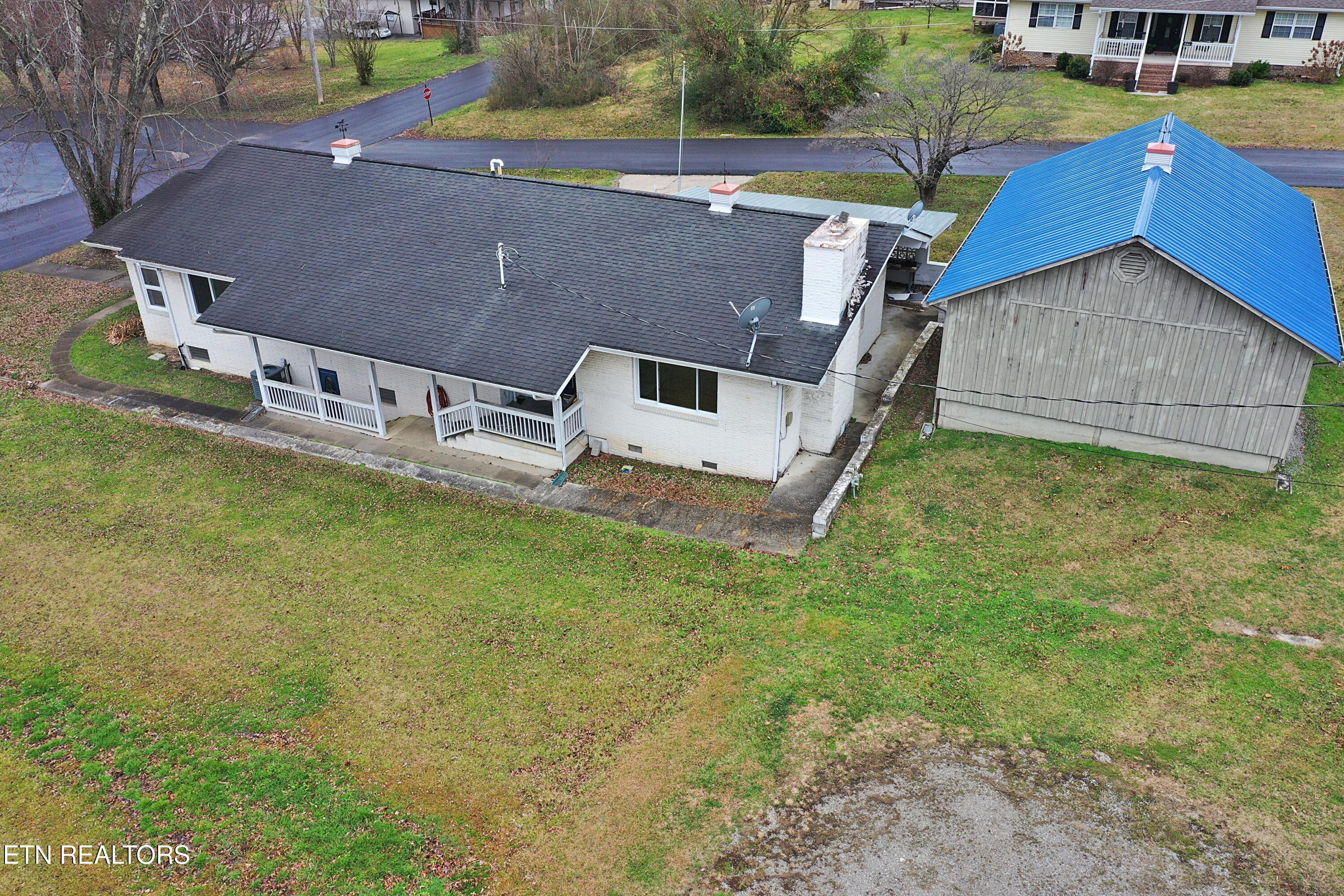 108 W 1st Avenue Oneida TN 37841