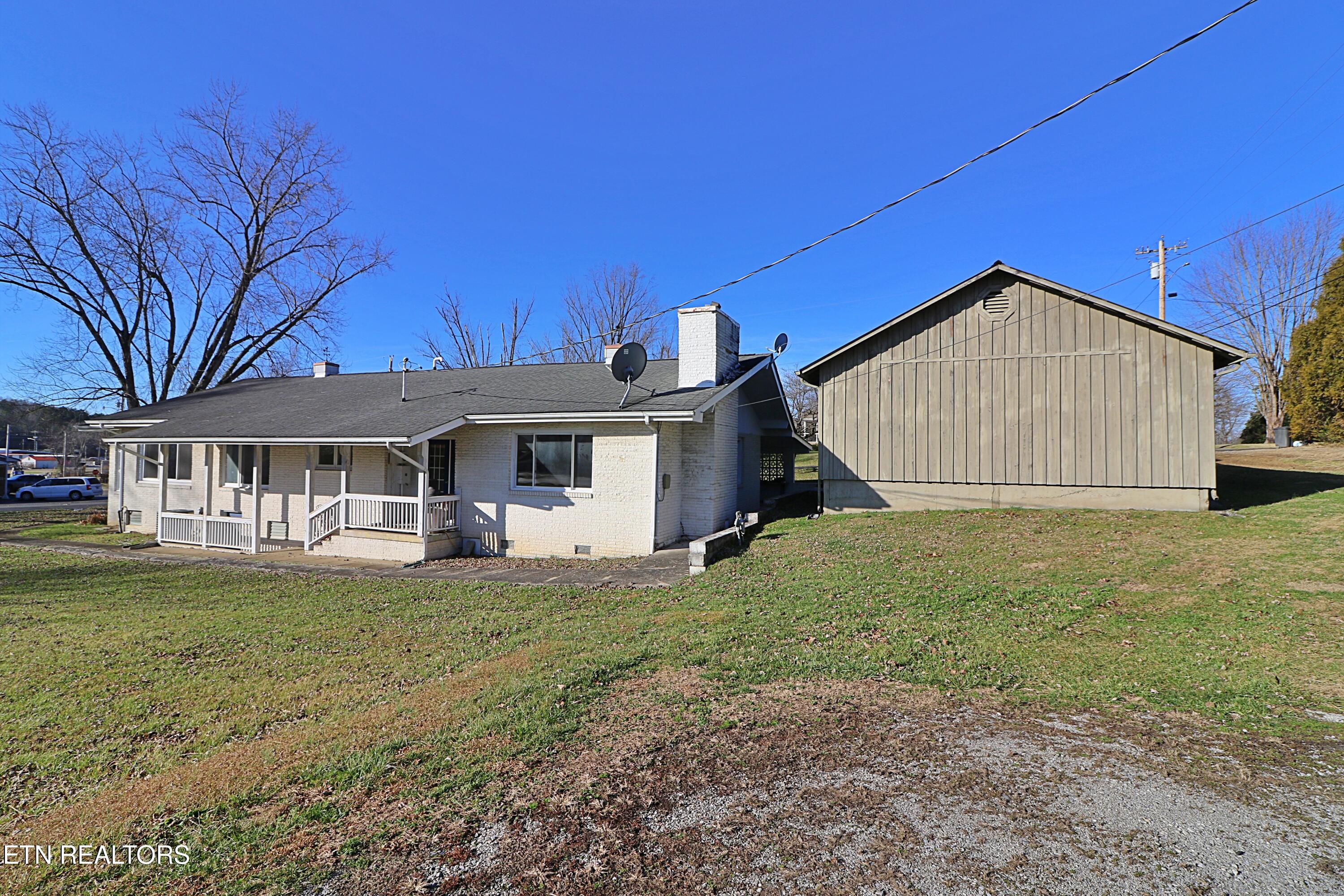 108 W 1st Avenue Oneida TN 37841