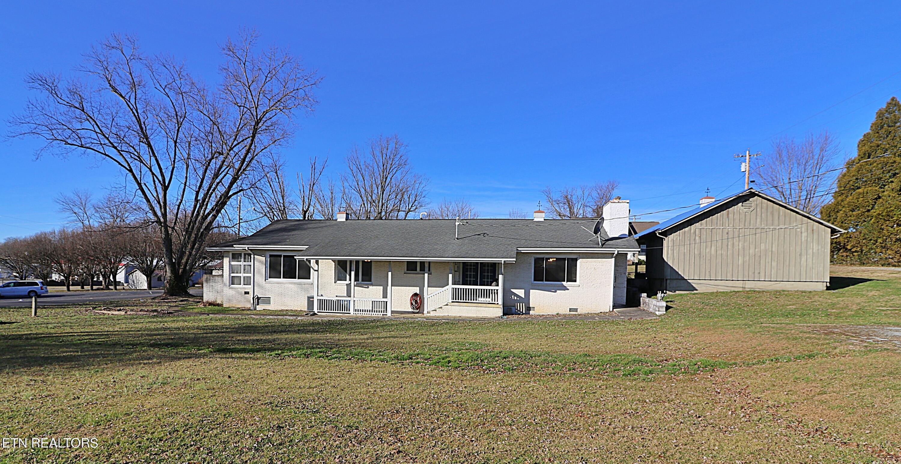108 W 1st Avenue Oneida TN 37841