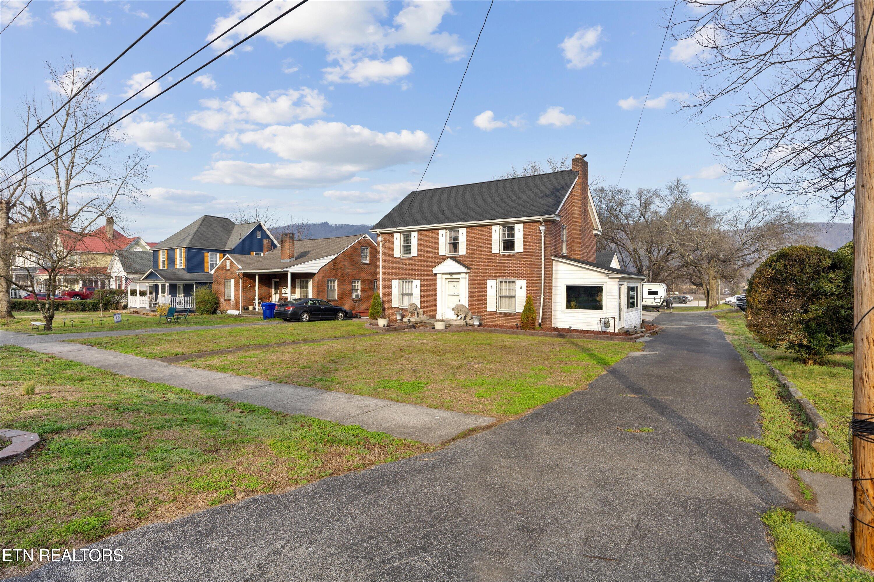 129 S Kingston Avenue Rockwood TN 37854