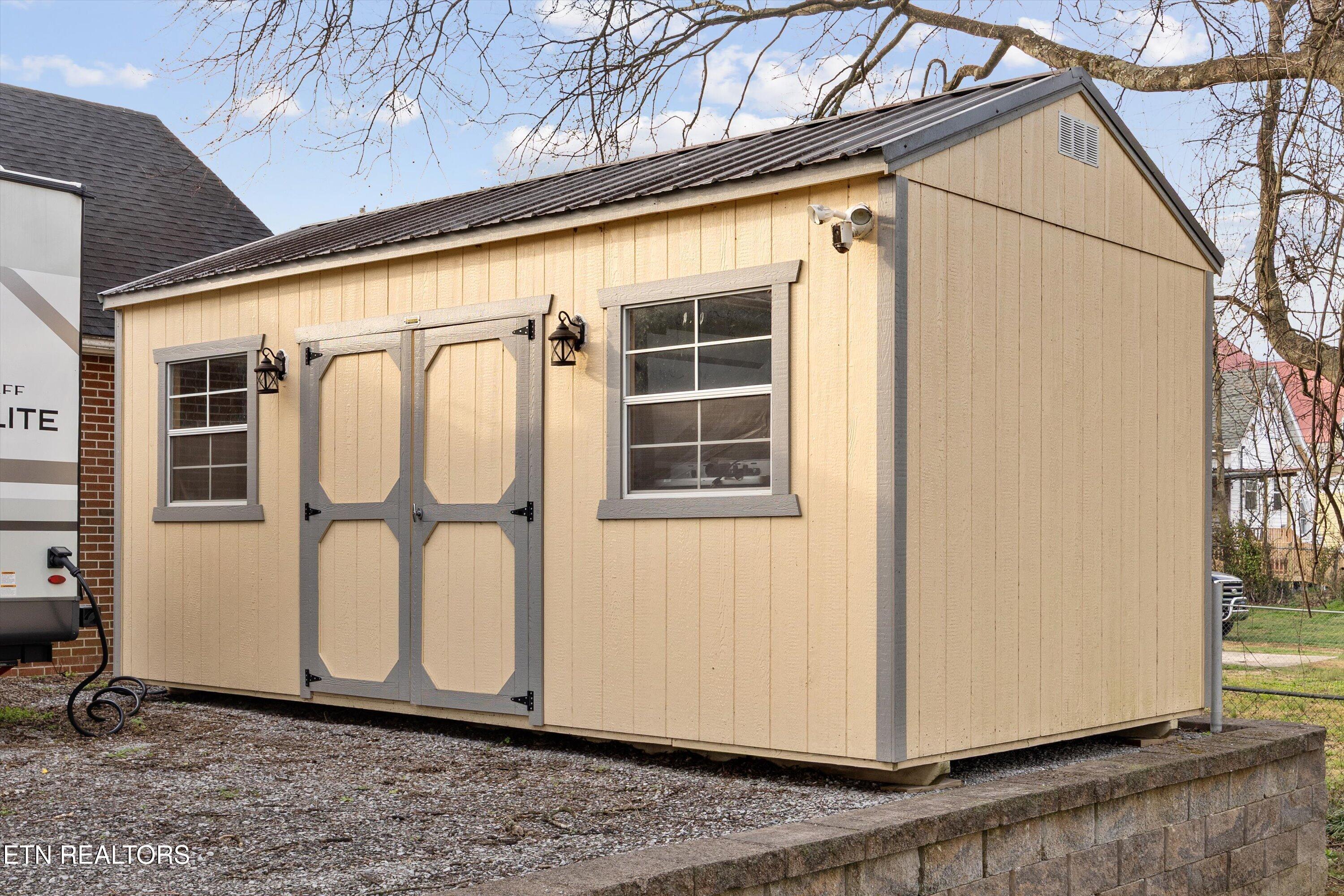 129 S Kingston Avenue Rockwood TN 37854