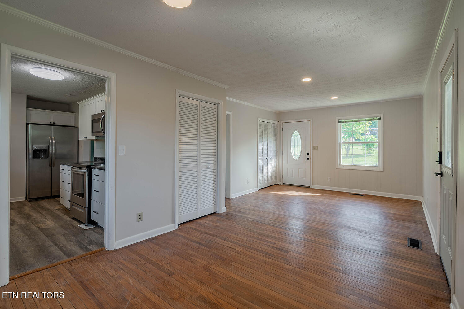 104 W Sheridan Place Oak Ridge TN 37830