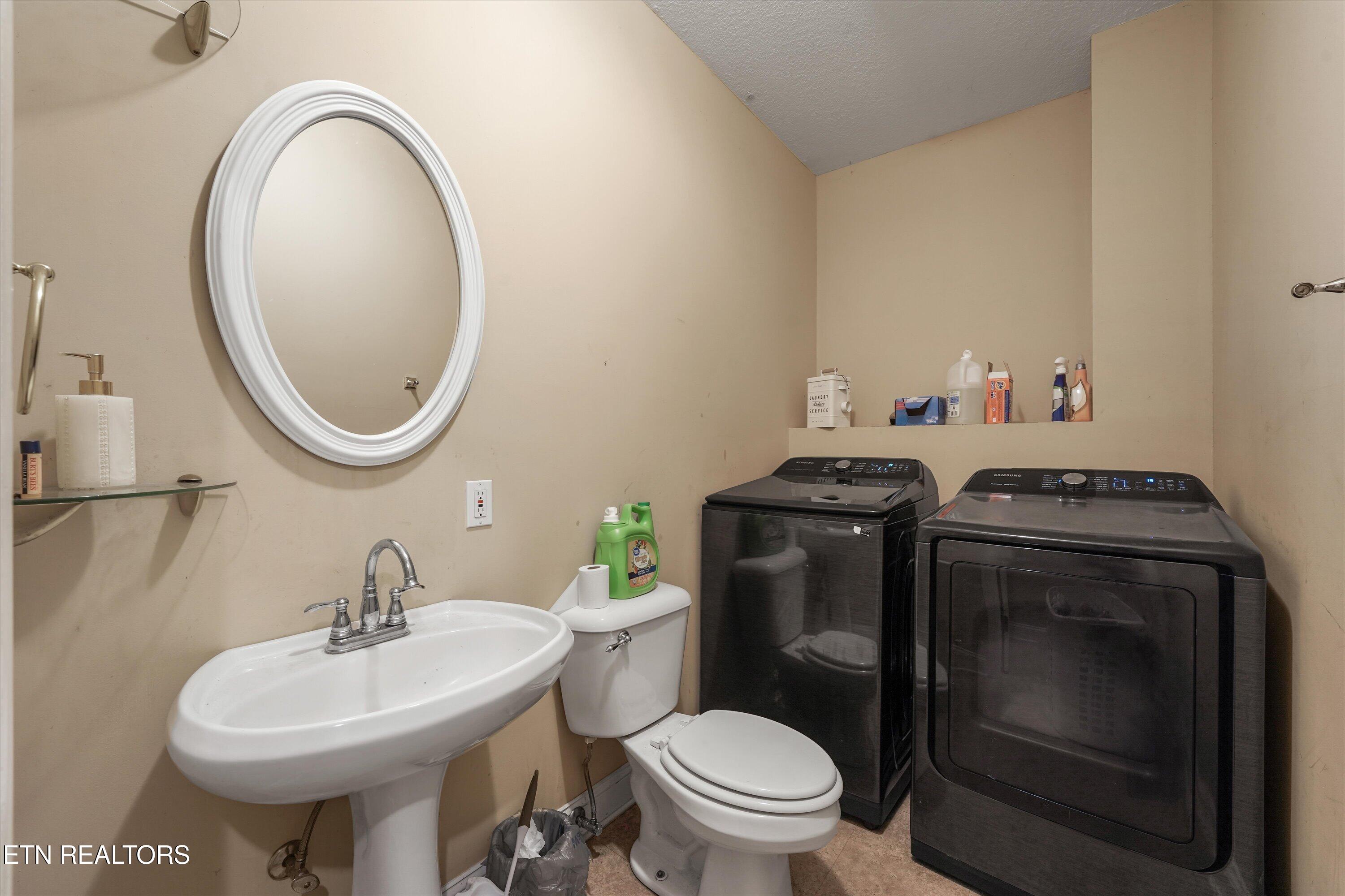 117 Cooper Road Tallassee TN 37878